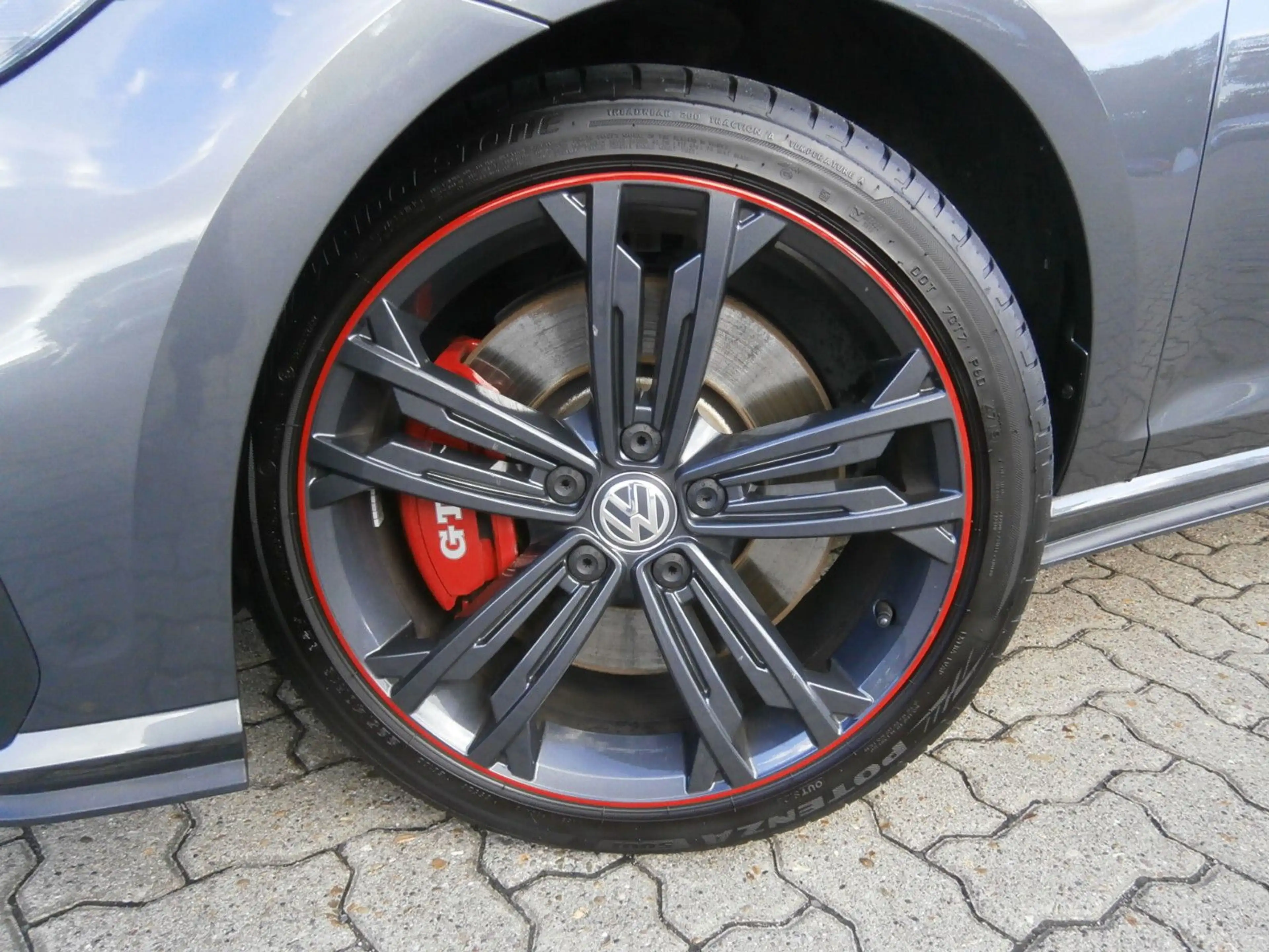 Volkswagen Golf VII GTI Performance 2.0 TSI, DSG — photo 4