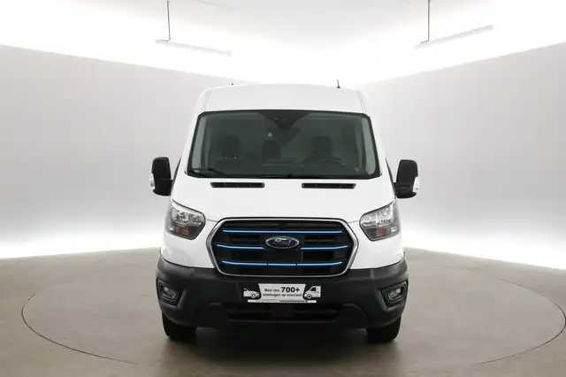 Ford E-Transit view 10