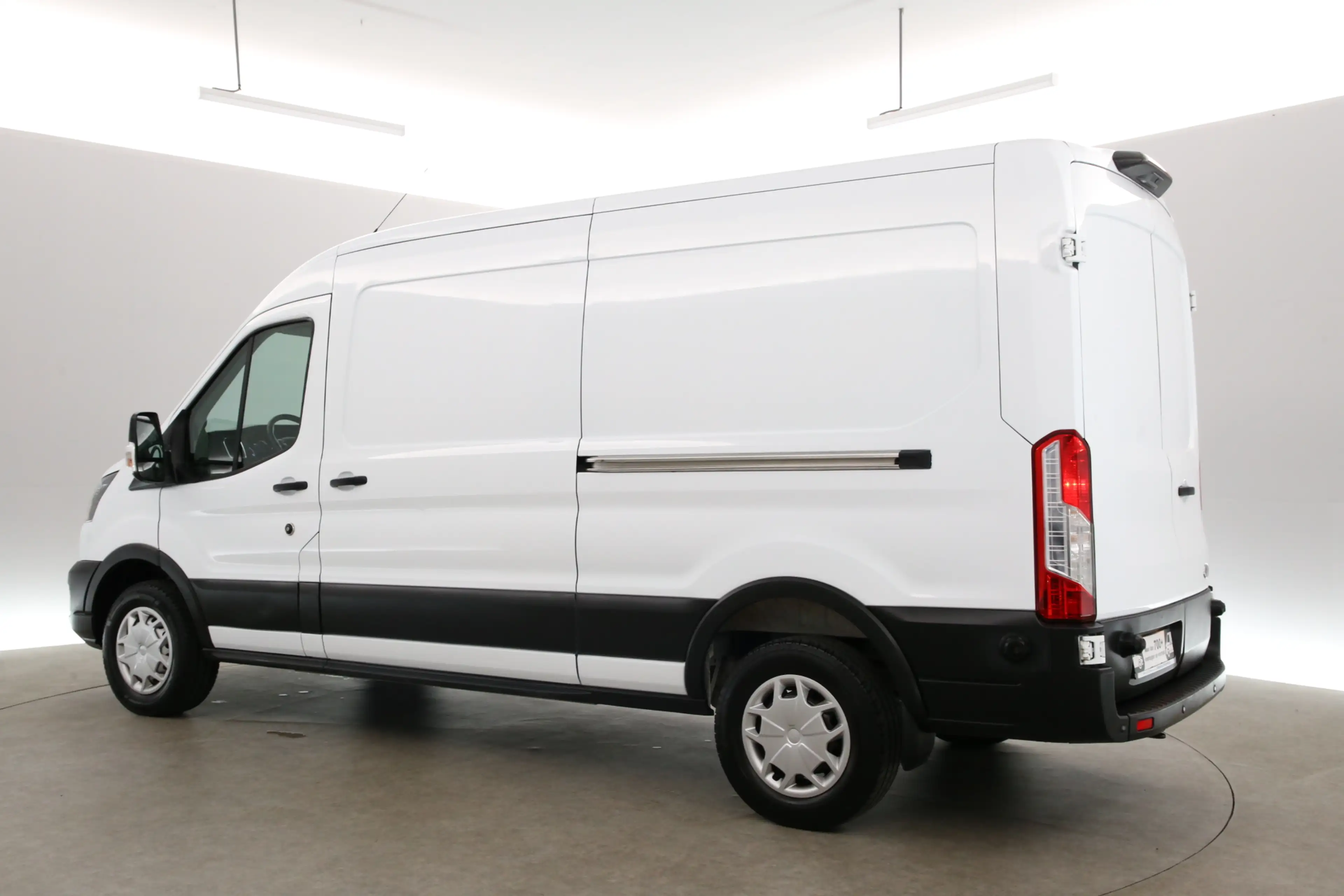 Ford E-Transit 68 kWh L3H2 | Snelladen | SOH 95% | Clima | Camera — photo 4