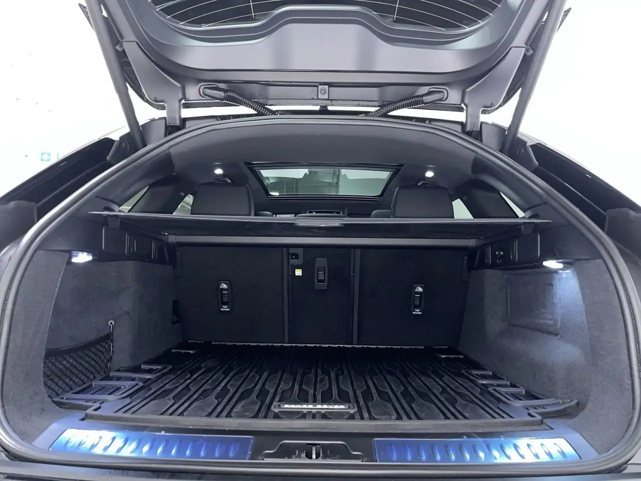 Land Rover Range Rover Velar снимка Land Rover Range Rover Velar