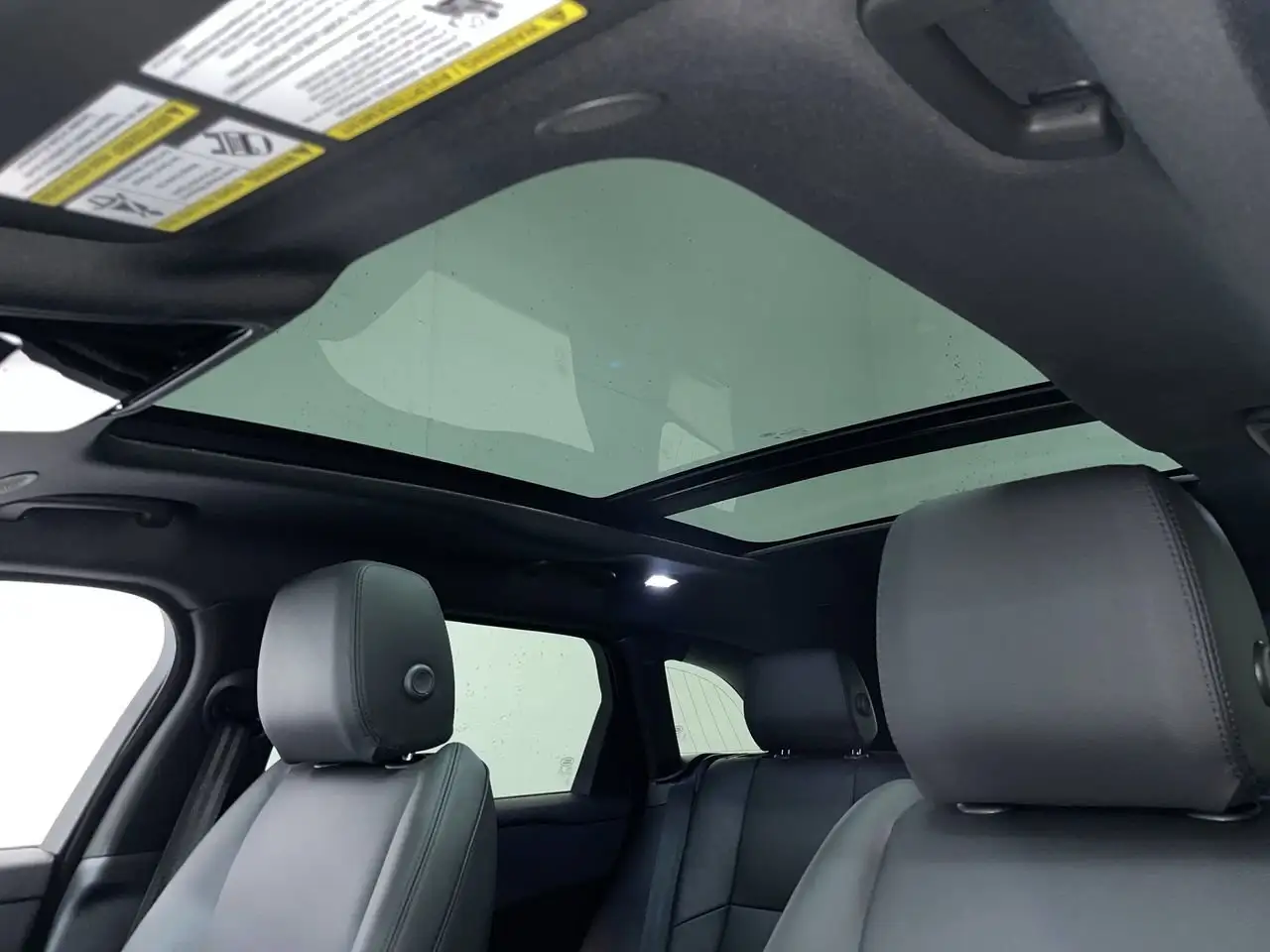 Land Rover Range Rover Velar снимка Land Rover Range Rover Velar