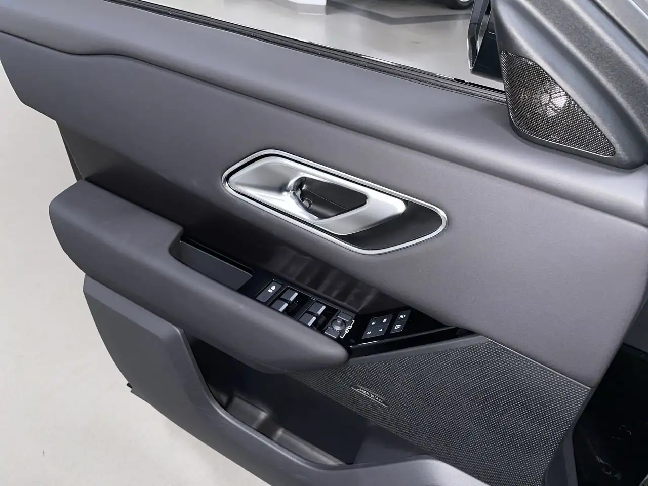 Land Rover Range Rover Velar снимка Land Rover Range Rover Velar