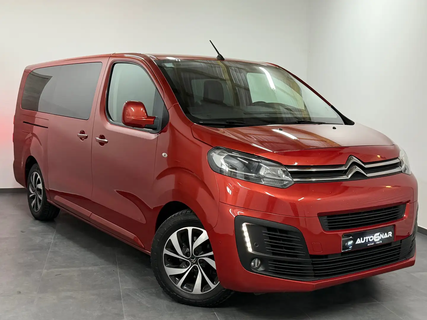 Citroen Spacetourer 2.0 BlueHDi - 1erMain - CarPlay - Camera - Carnet Rouge - 1