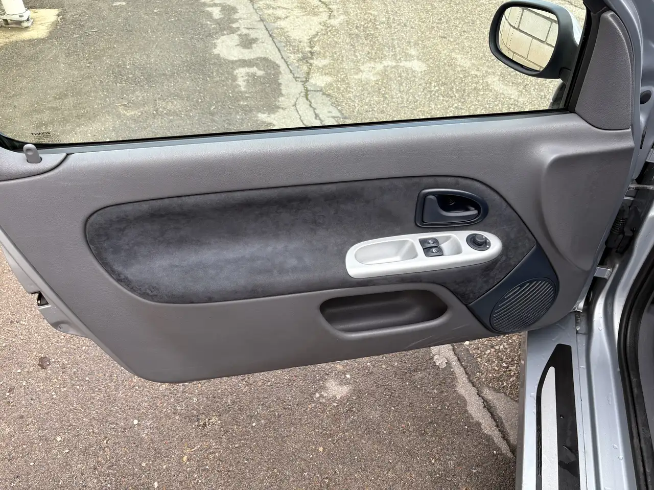 Renault Clio 3.0 V6 Sport, foto 8