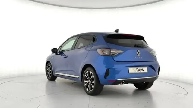 Renault Clio view 9