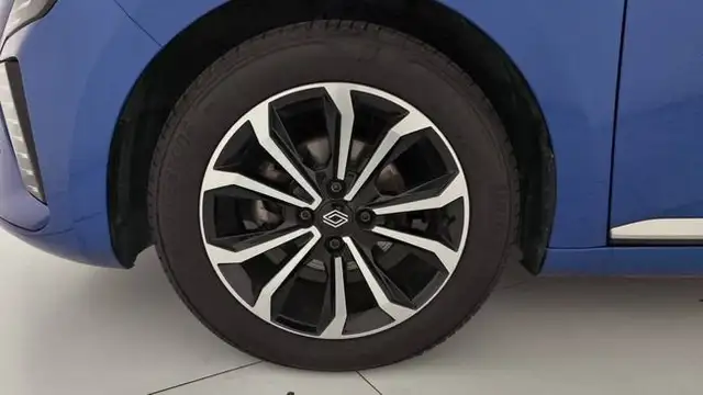 Renault Clio view 13