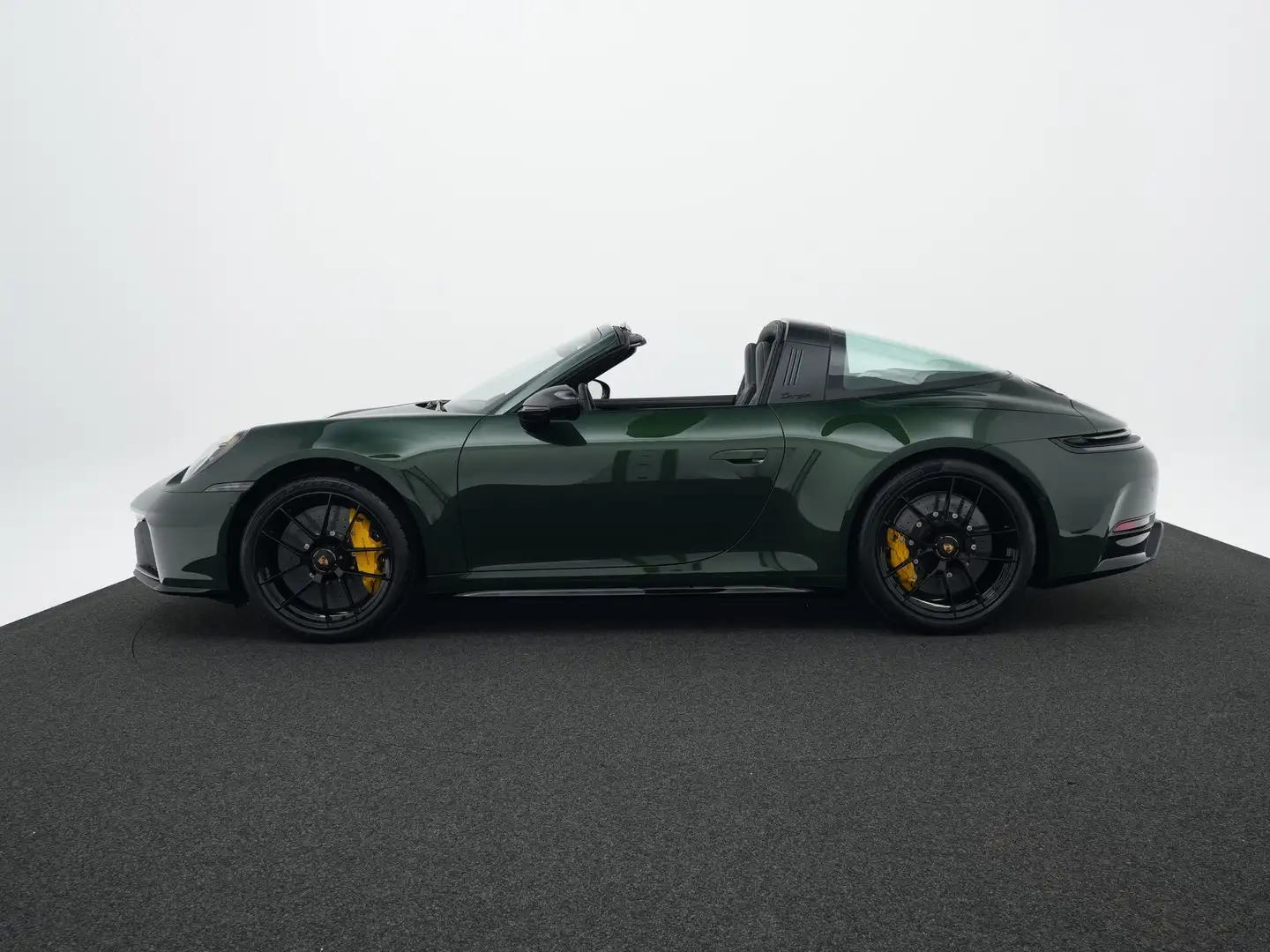 Porsche 992 Targa 4 GTS Vert - 2