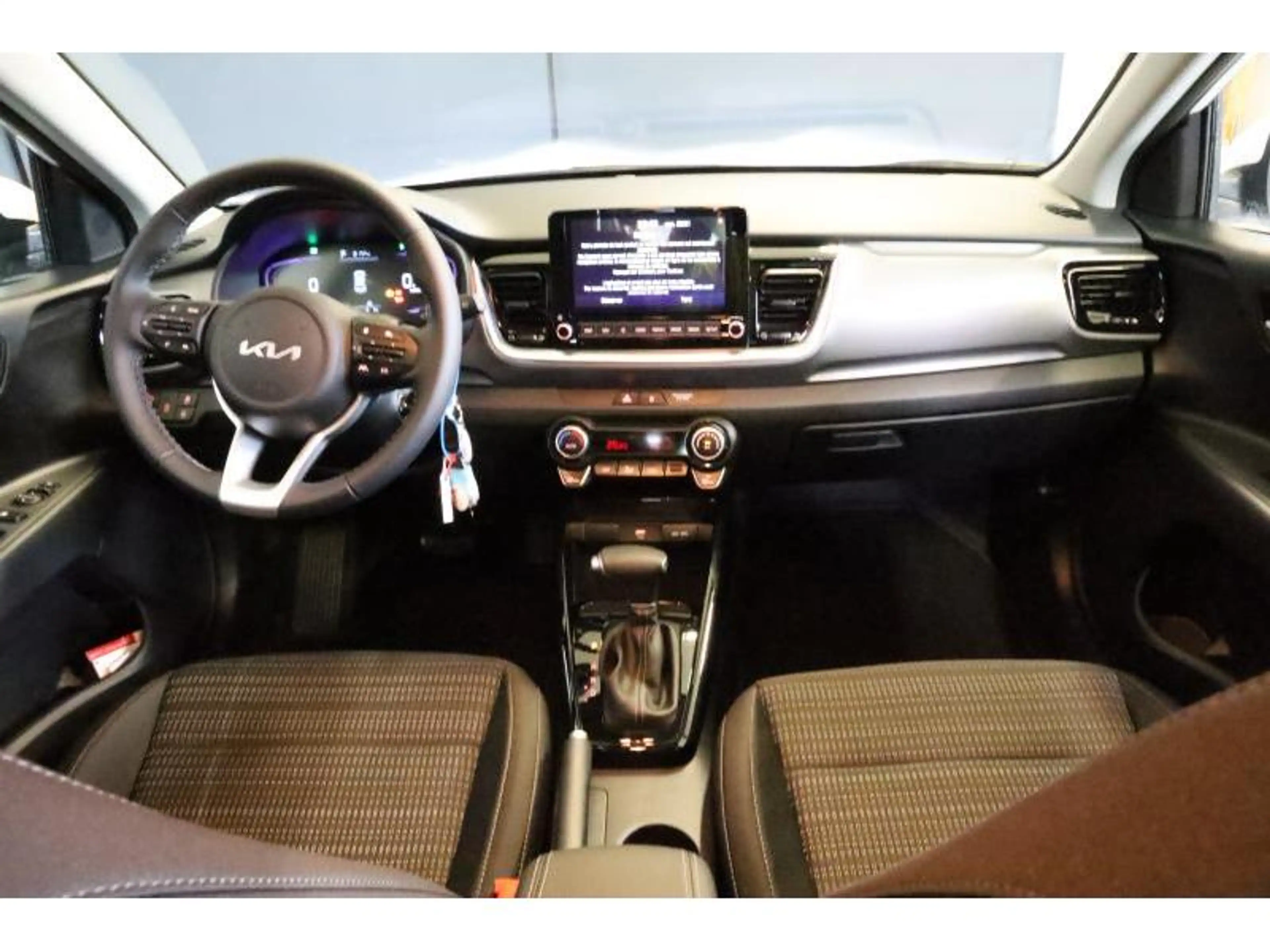 Kia Stonic MY25 — photo 12