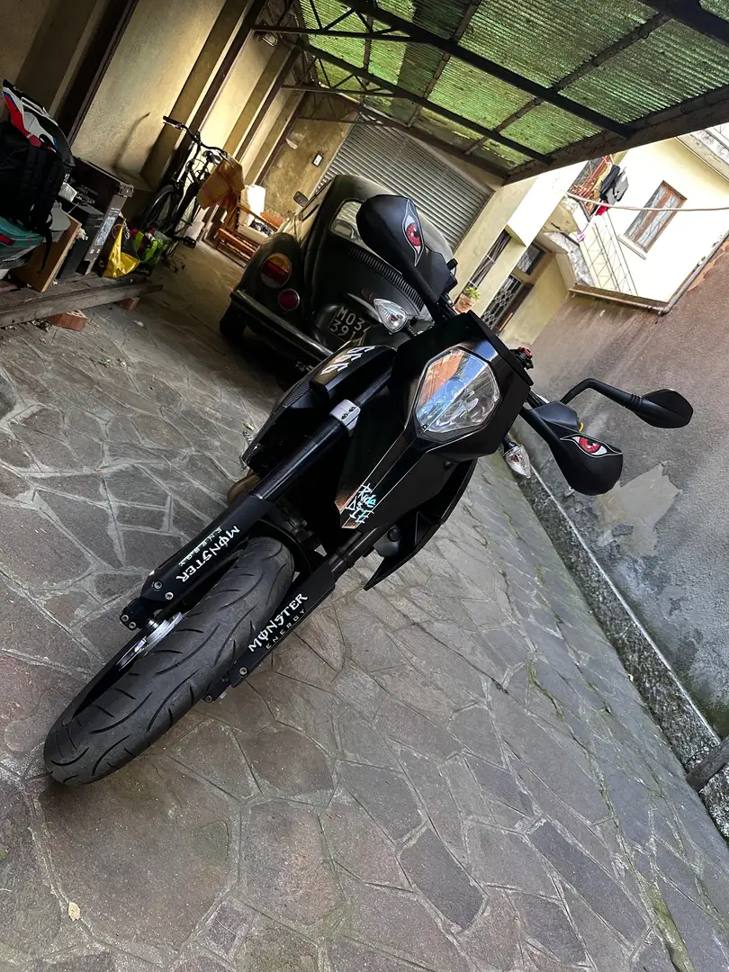 KTM 690 Supermoto Nero - 2