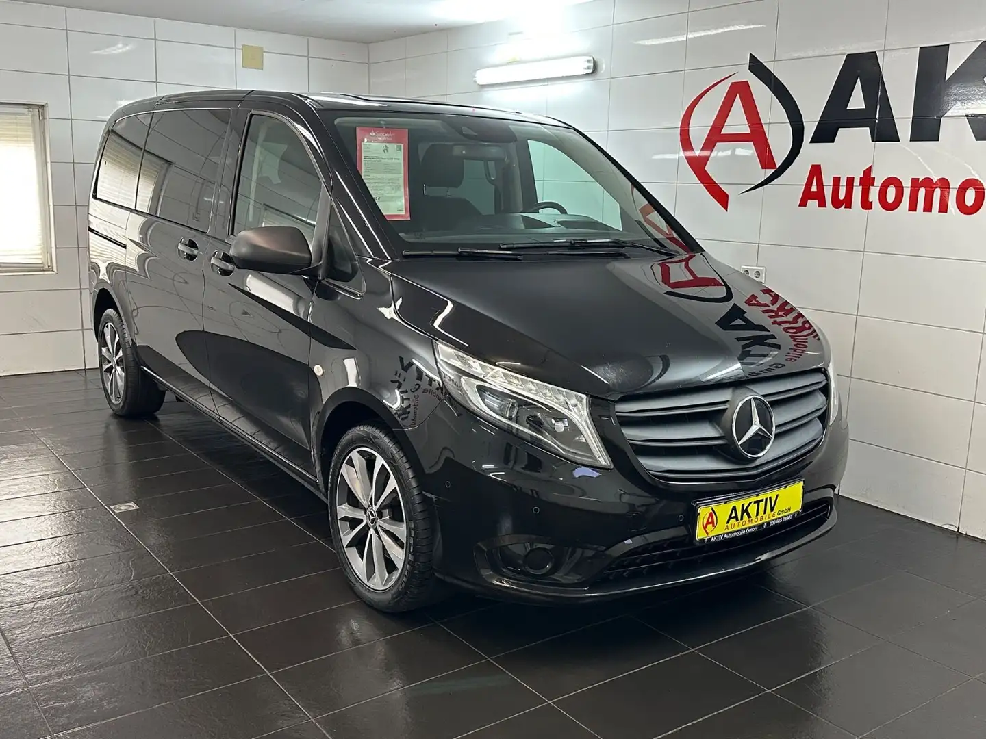 Mercedes-Benz Vito Tourer 124 CDI Edition kompakt*Leder*LED* Negro - 1