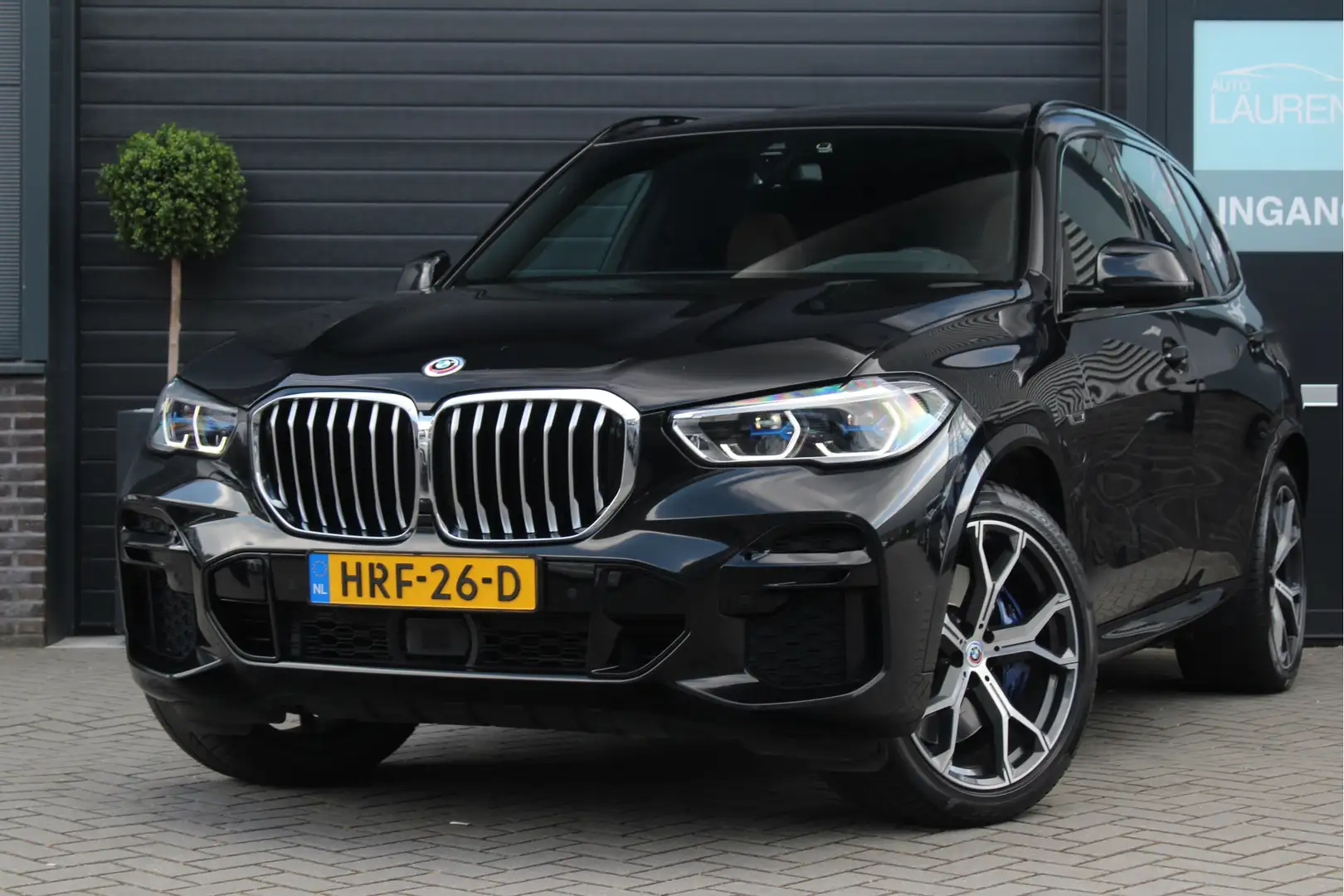 BMW X5 xDrive45e M Sport | Pano | H&K | Trekhaak | HUD | Nero - 1