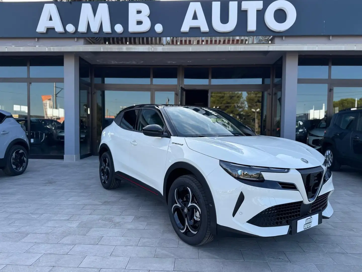 Alfa Romeo Junior Junior 1.2 ibrida Speciale 145cv edct6 Wit - 1