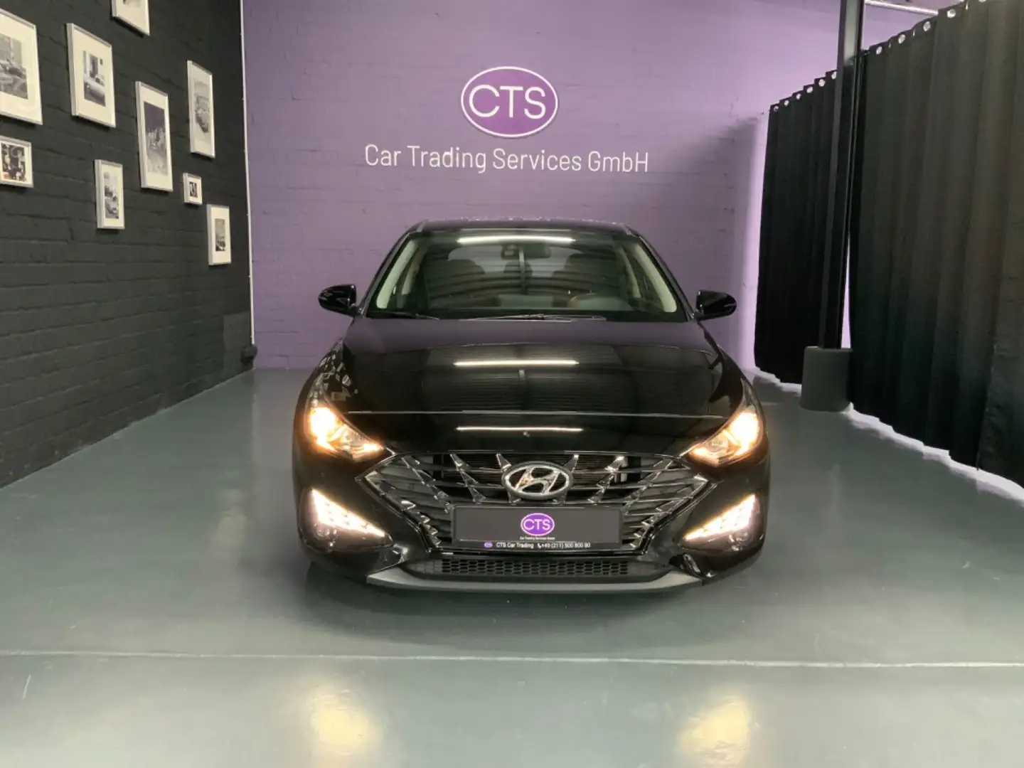 Hyundai i30 Trend Line / erste Hand / Noir - 1
