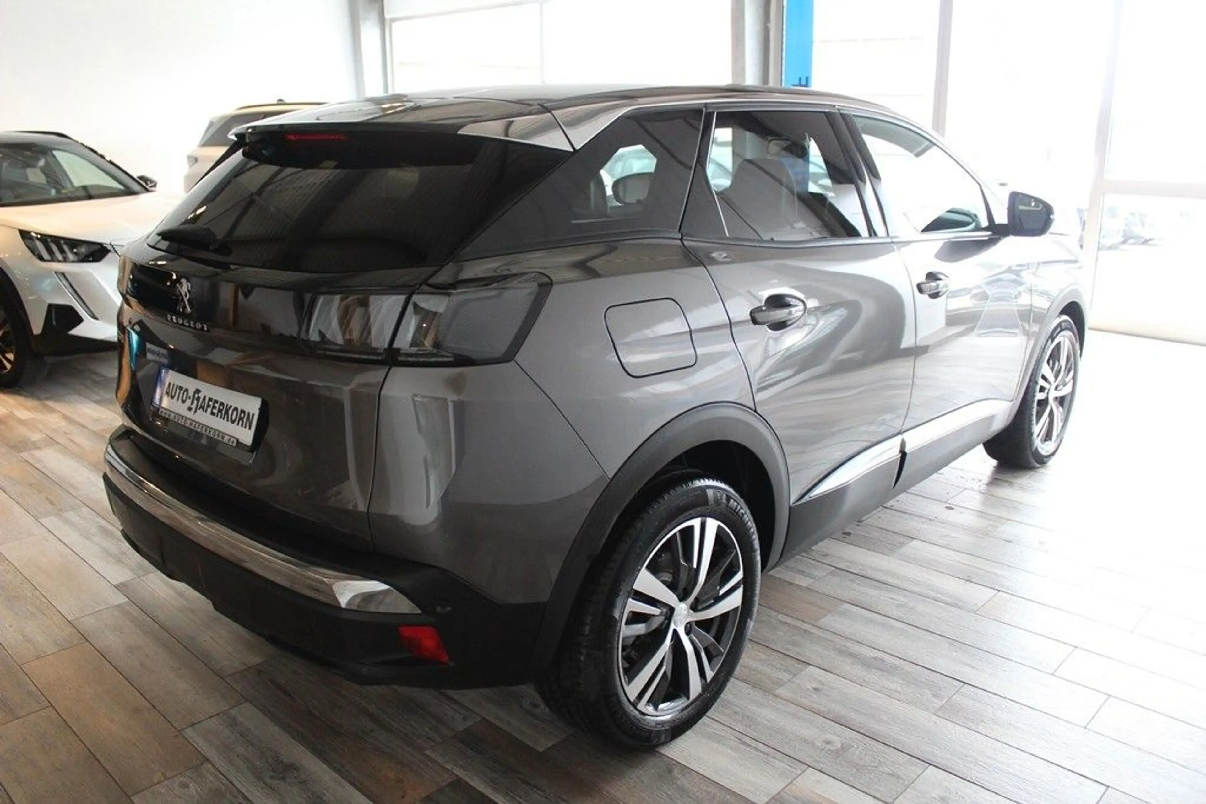 Peugeot 3008 Allure Pack 130 EAT8 LED*ACC*SZHZG* — photo 9