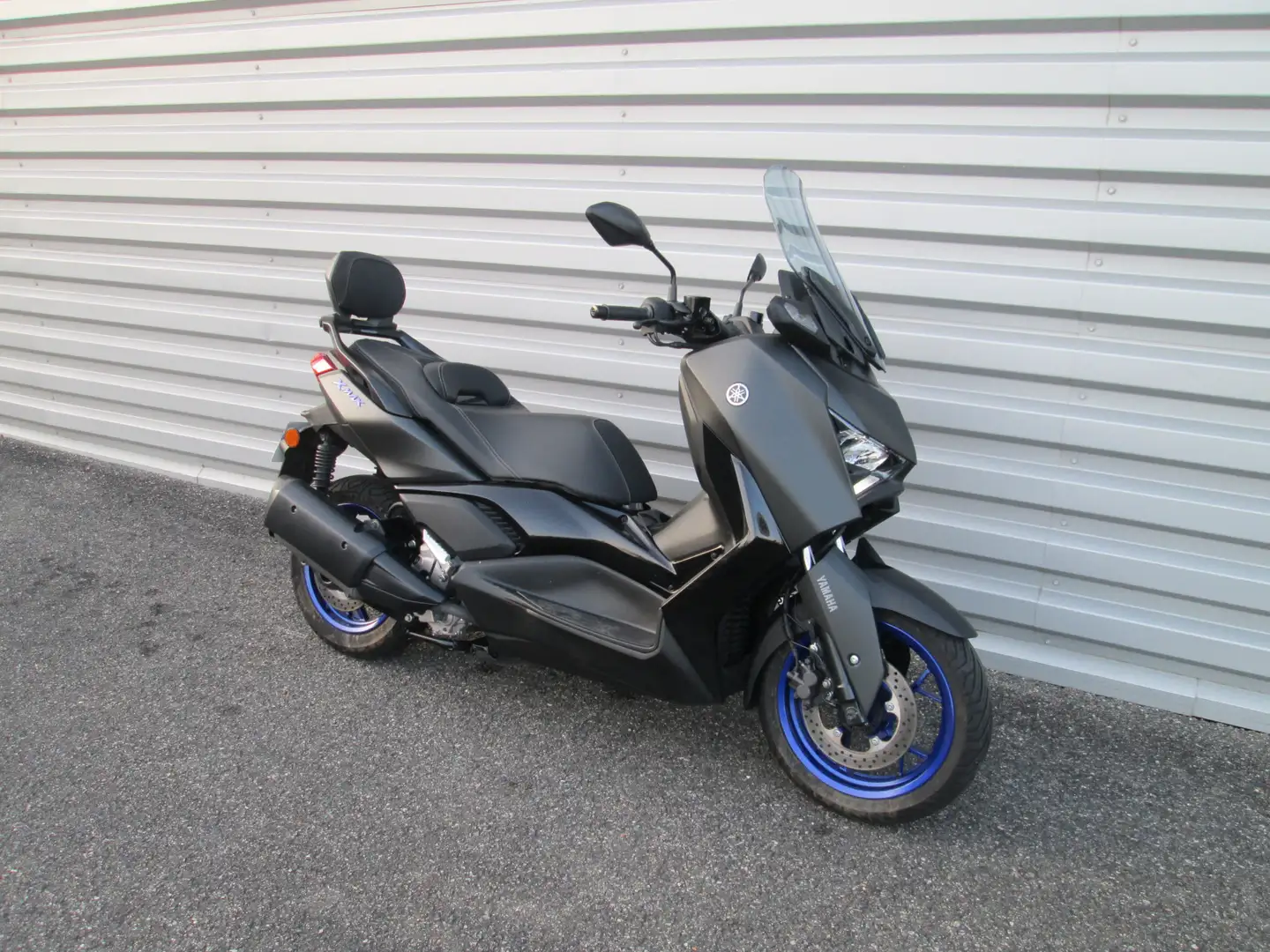Yamaha X-Max 300 Schwarz - 1