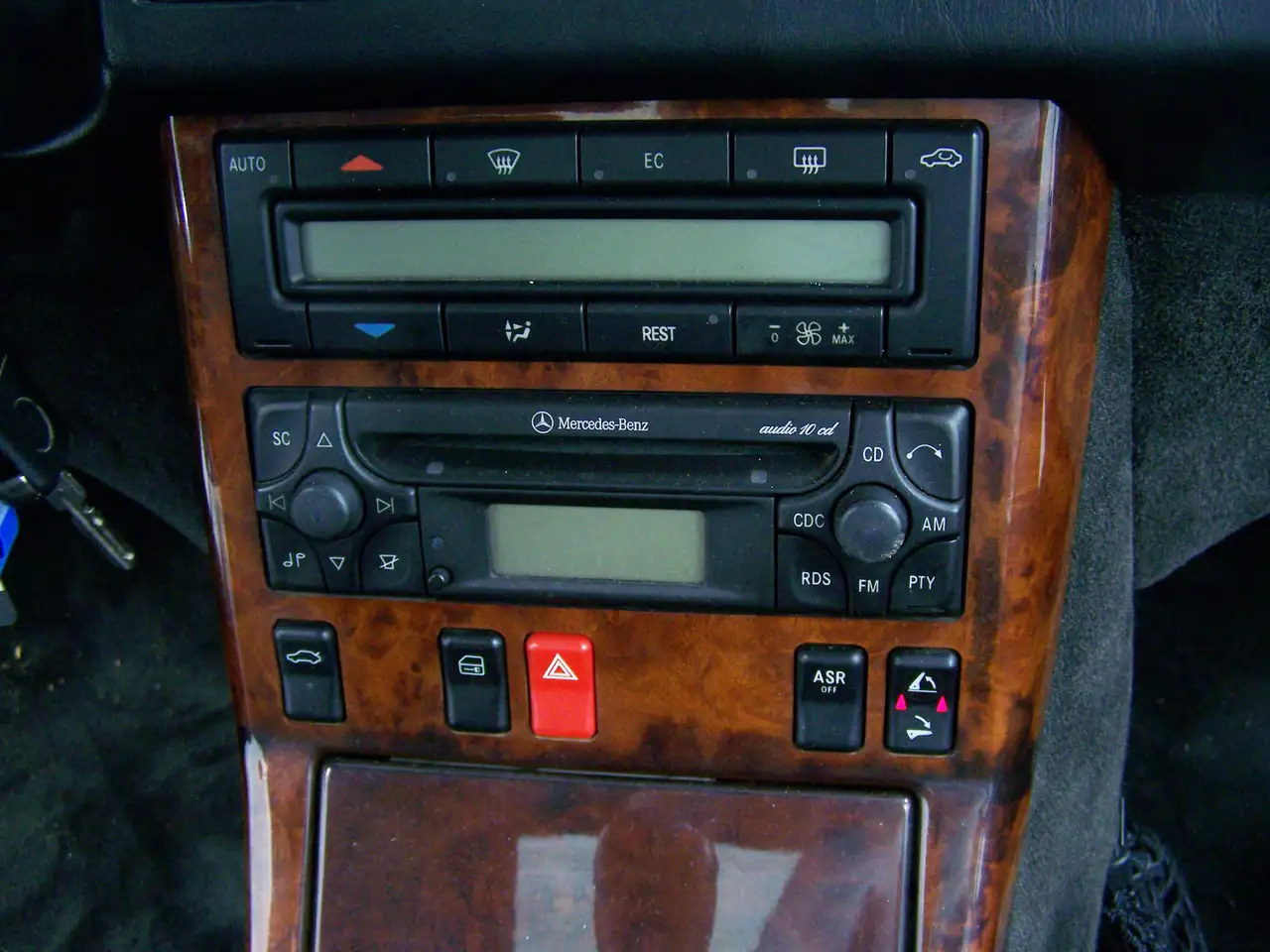 Mercedes-Benz SL 280 2.HAND+HARDTOP+KLIMAAUTOMATIK+LEDER, foto 8