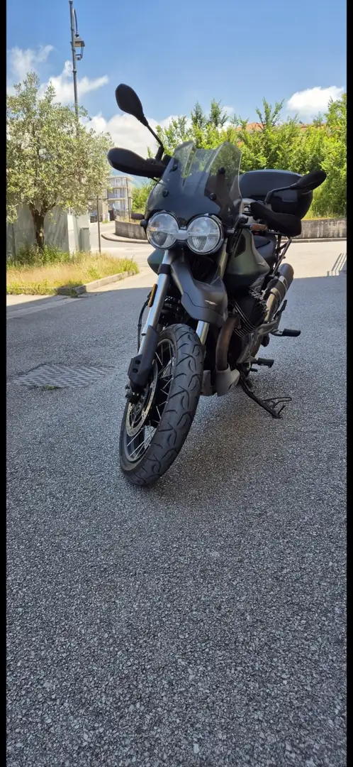 Moto Guzzi V 85 TT Verde - 1