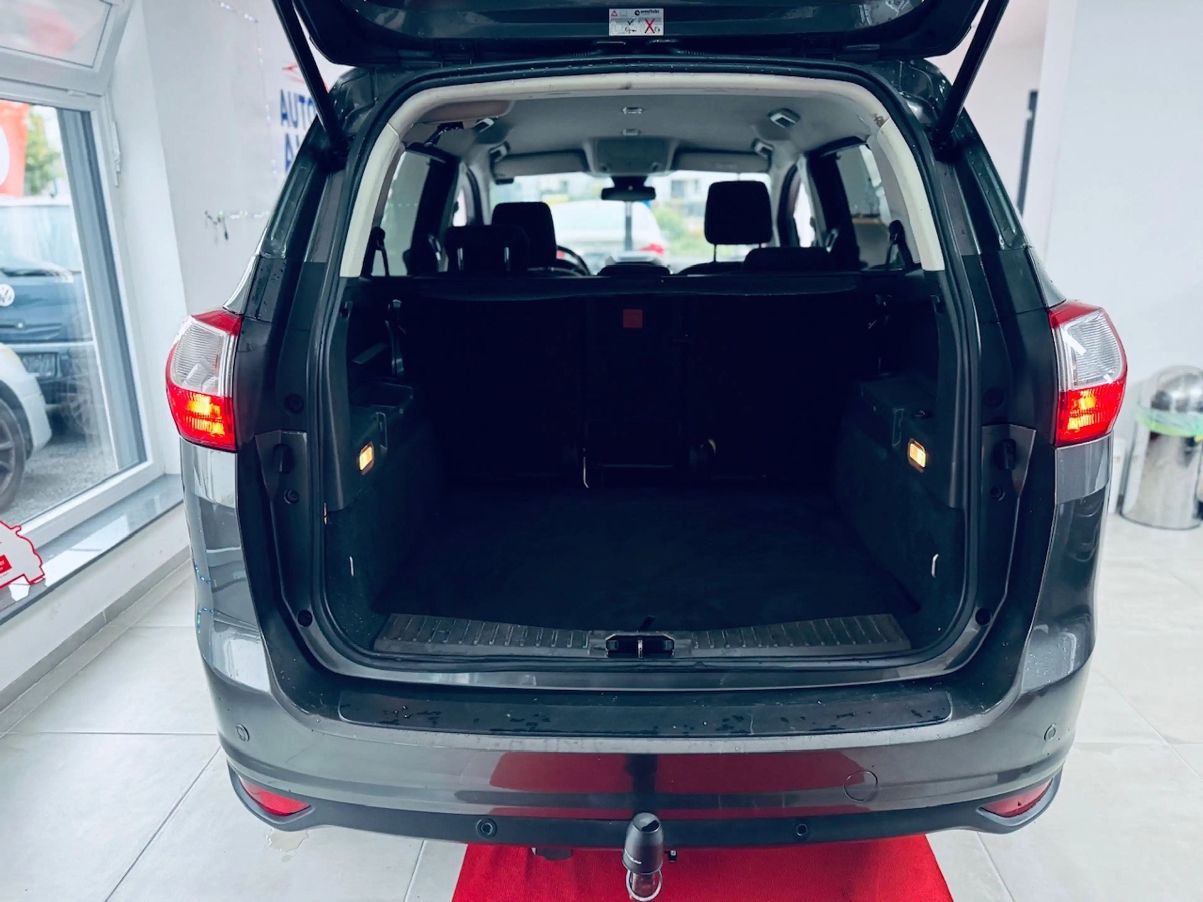 Ford Grand C-Max Titanium*Finanzierung+Garantie+Inspektion* — photo 11