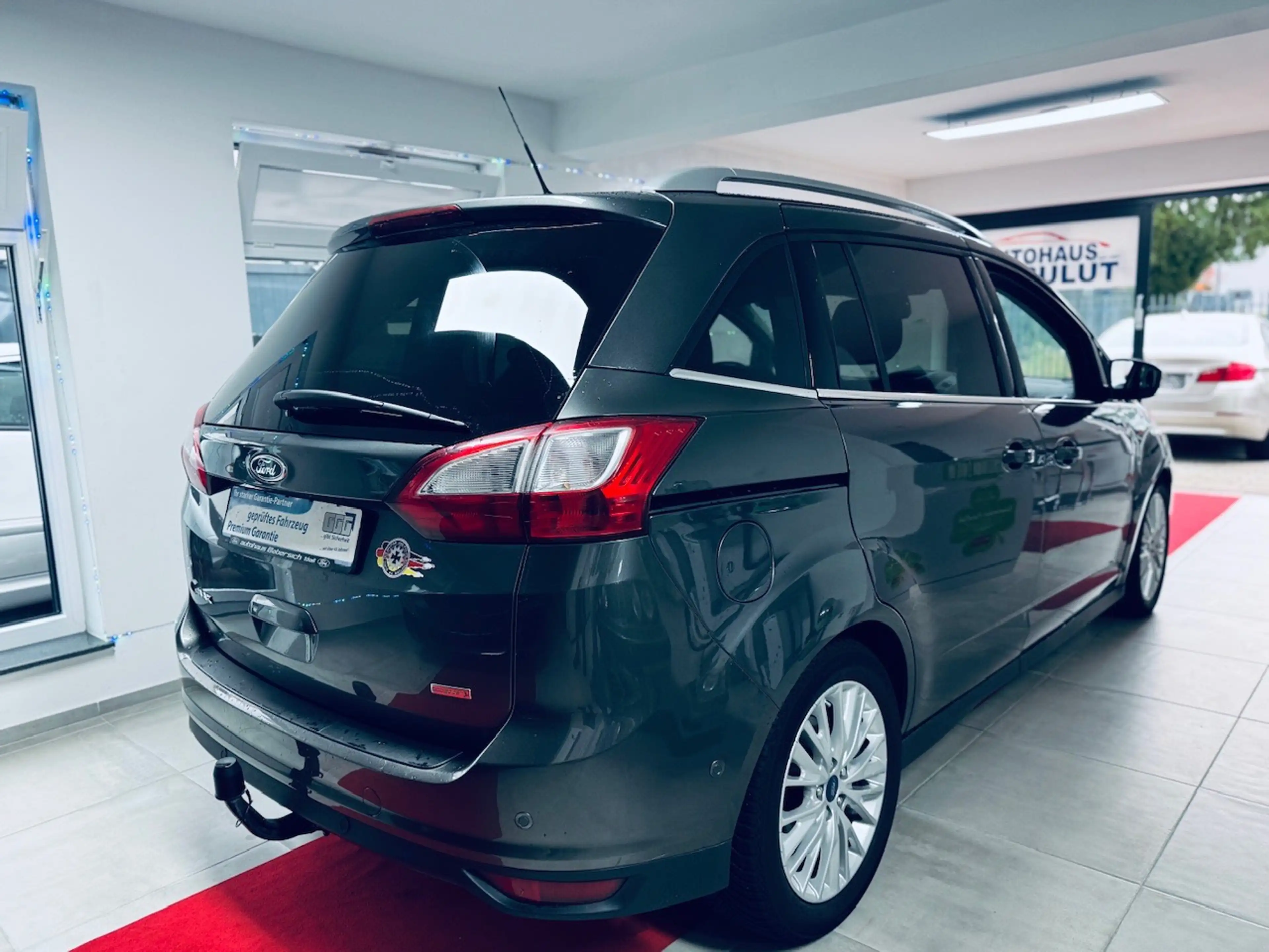 Ford Grand C-Max Titanium*Finanzierung+Garantie+Inspektion* — photo 10