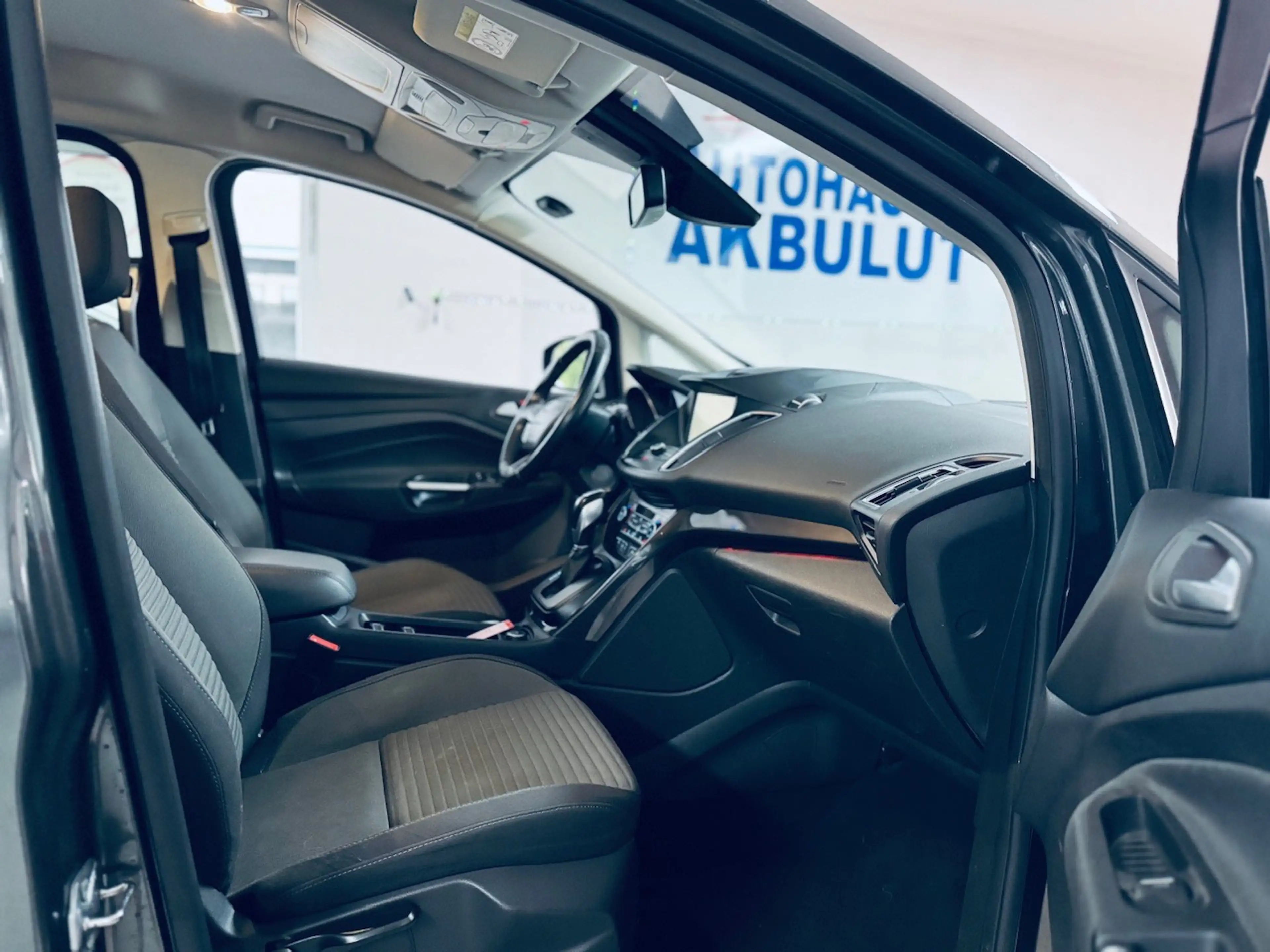 Ford Grand C-Max Titanium*Finanzierung+Garantie+Inspektion* — photo 7