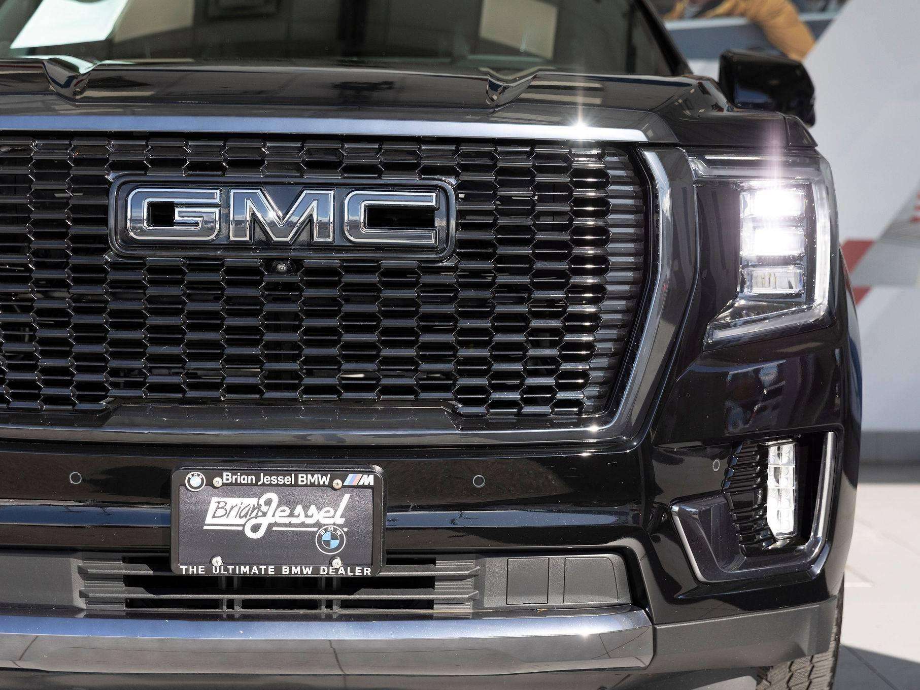 2023 GMC Yukon