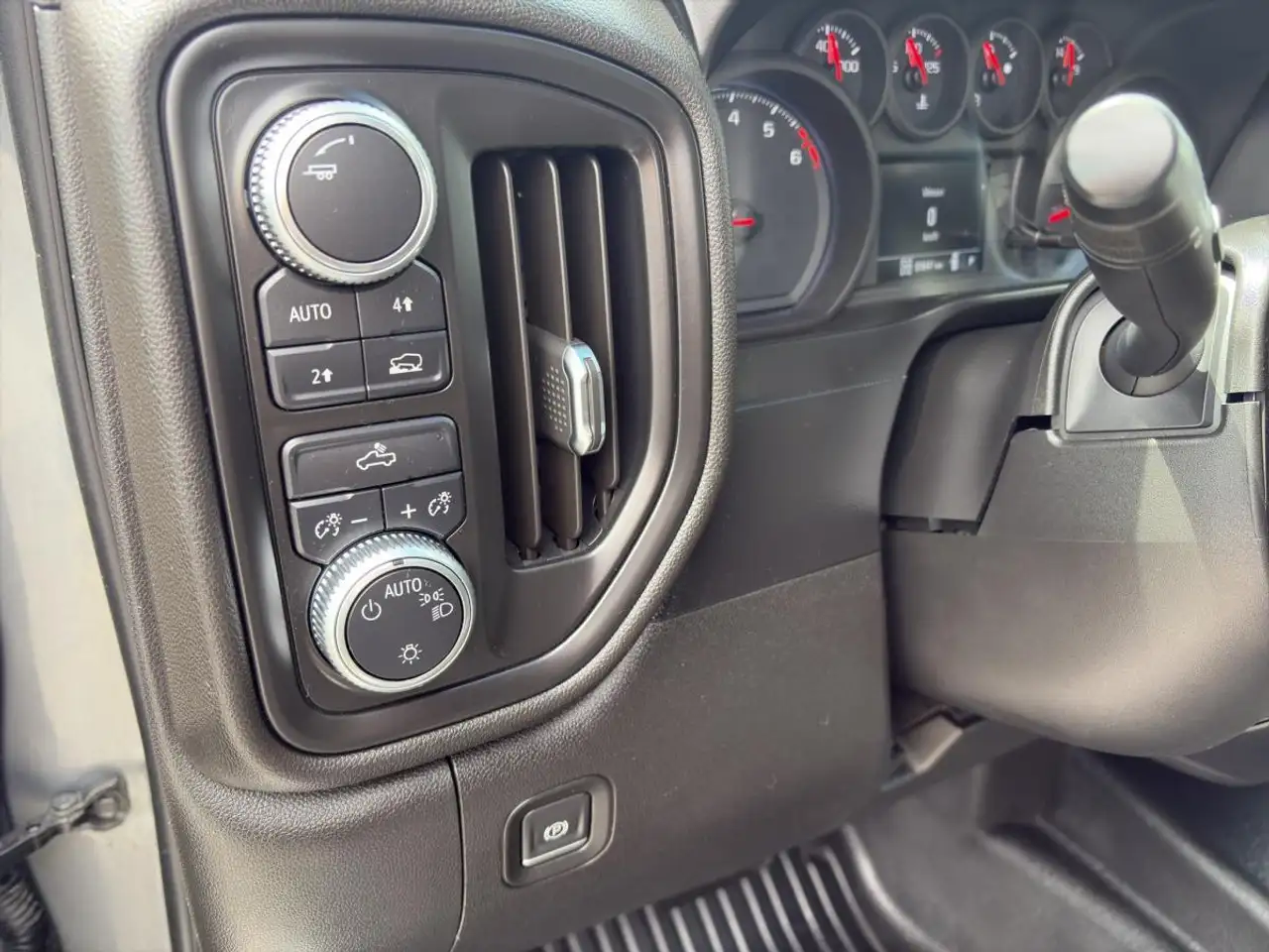 GMC Sierra 1500 снимка GMC Sierra 1500