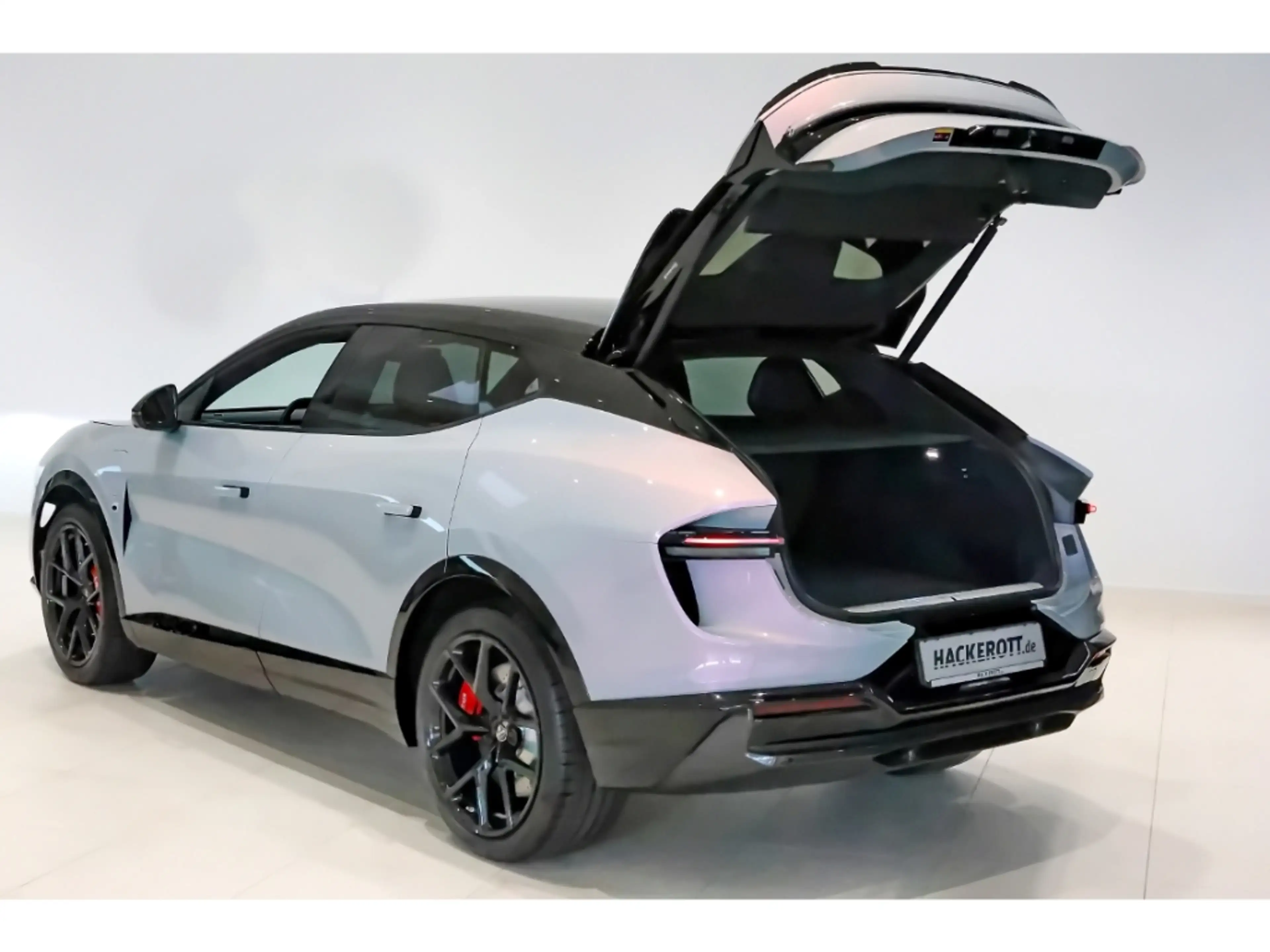 Lotus Eletre 600 Sport SE Carbon Pack,Electric Towbar — photo 3