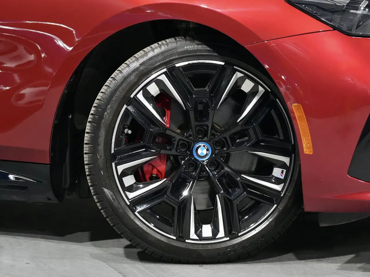 BMW i5 снимка BMW i5