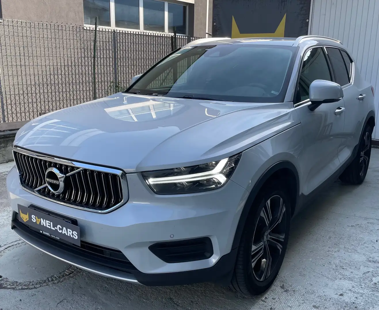 Volvo XC40 XC40 2.0 d3 Inscription awd geartronic my20 Weiß - 1