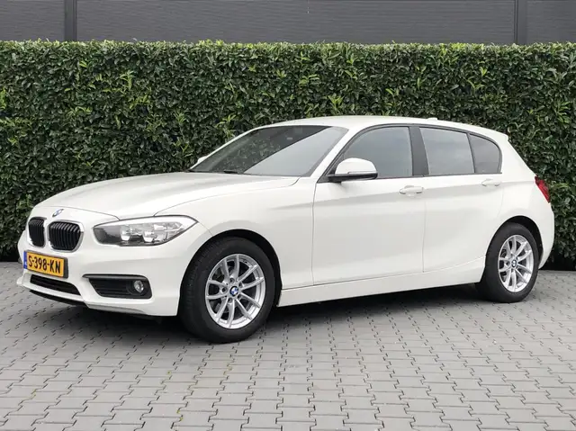 BMW 116 1-serie 116i Centennial Executive, FACELIFT, HARMA