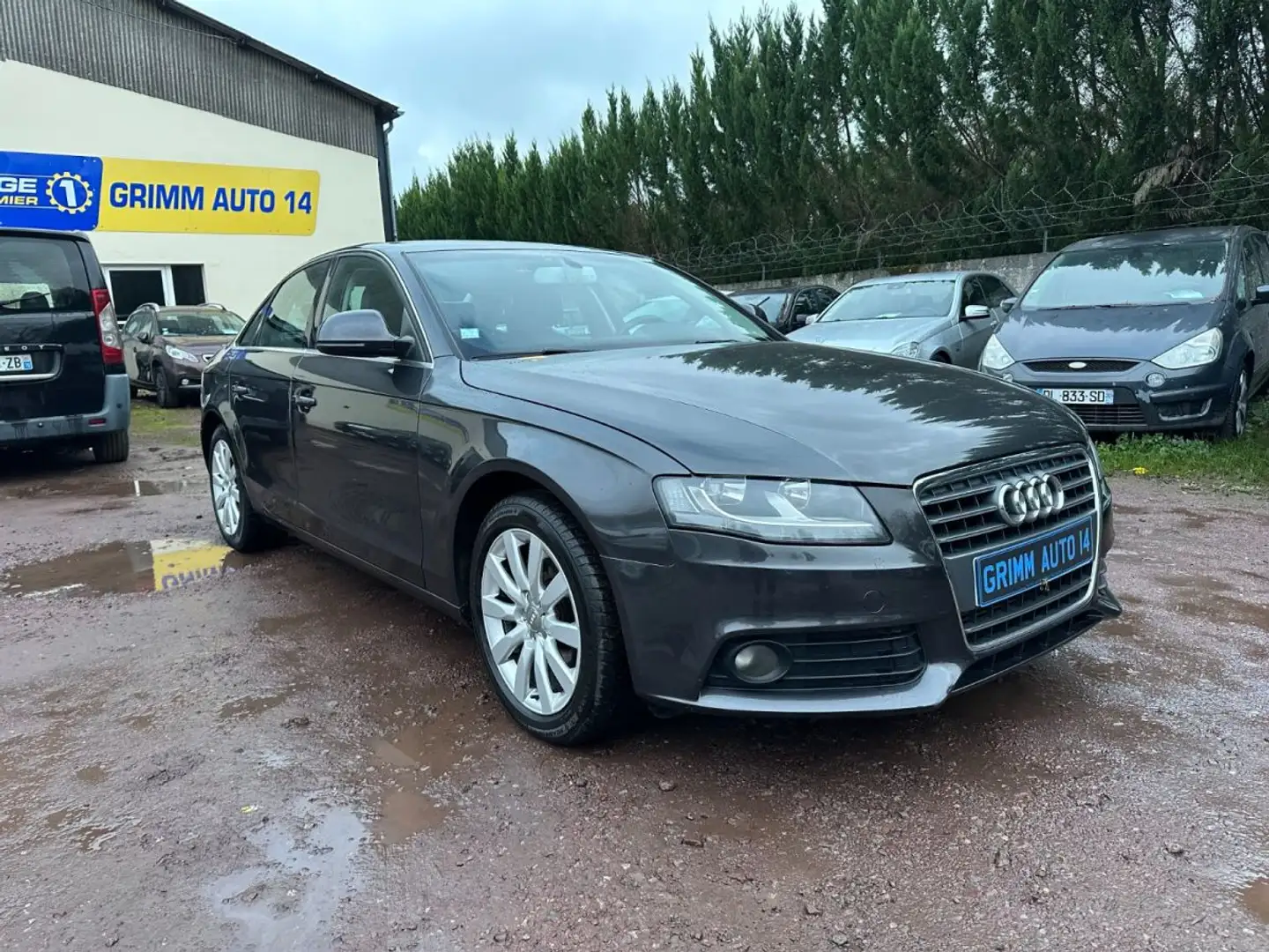 Audi A4 2.0 TDI 143ch Ambition Luxe DPF Gris - 1