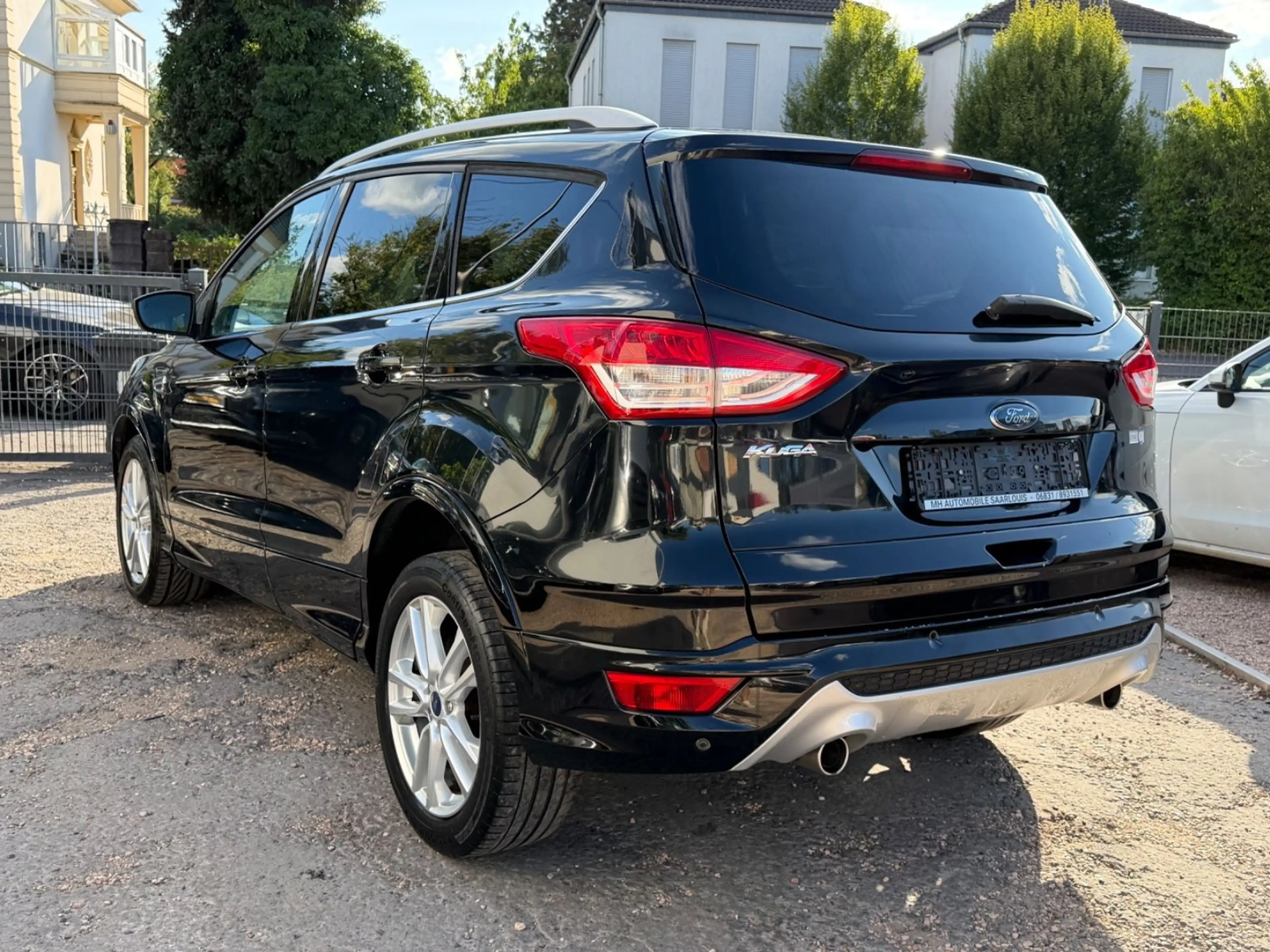 Ford Kuga Individual 4X4/132 KW/1.HAND/KAMERA/ — photo 4