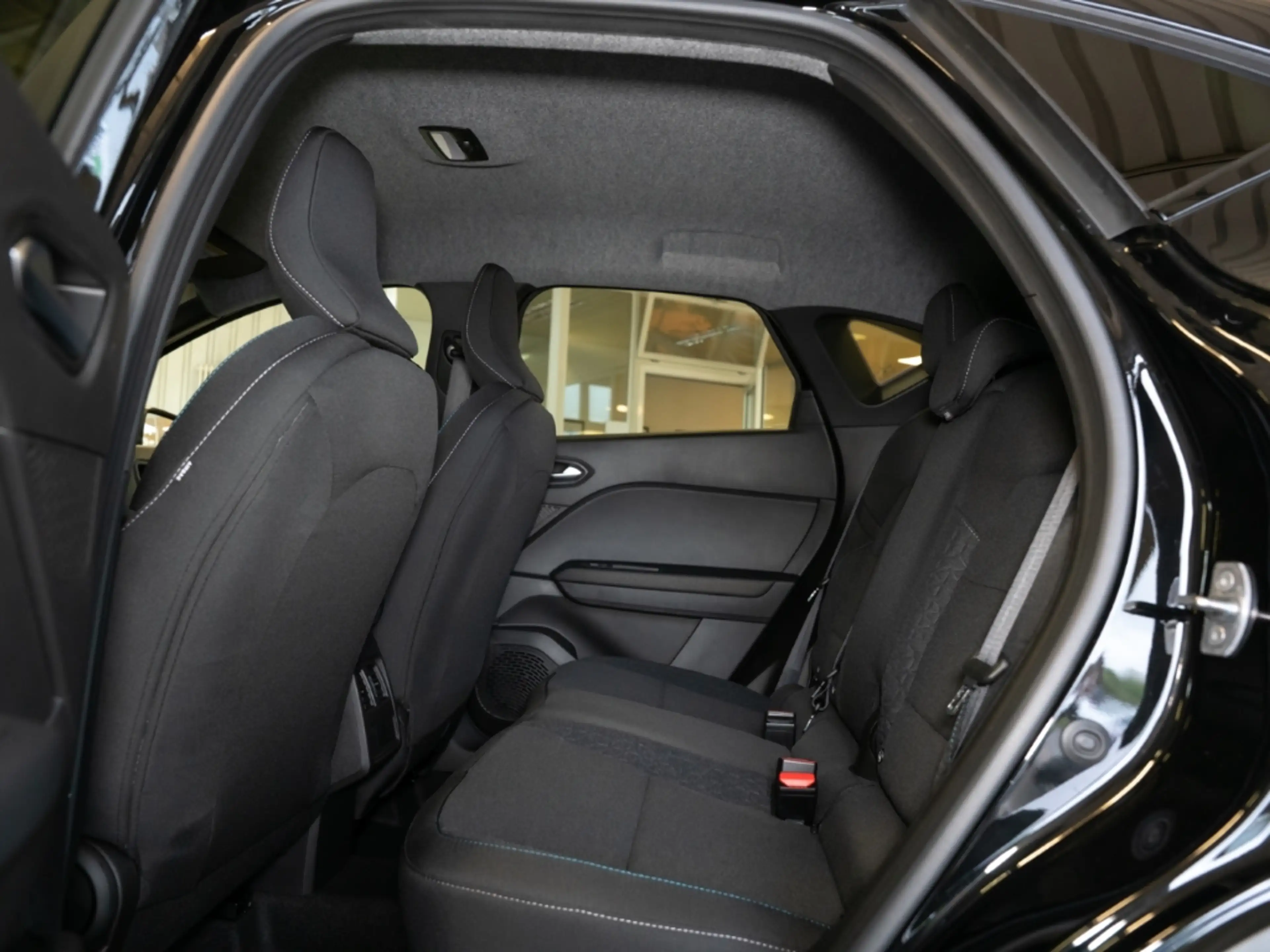 Mitsubishi ASX Diamant Plus Black Hybrid 1.8 DAB SHZ LED Apple Ca — photo 8