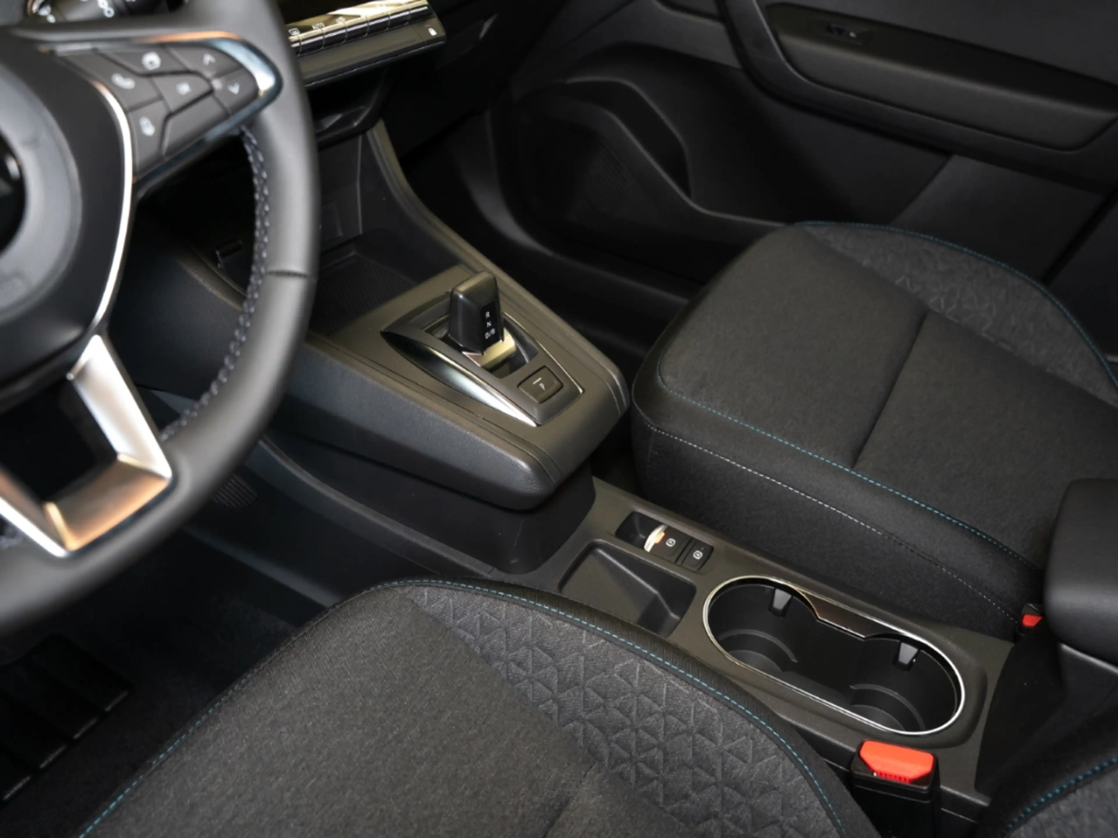 Mitsubishi ASX Diamant Plus Black Hybrid 1.8 DAB SHZ LED Apple Ca — photo 11