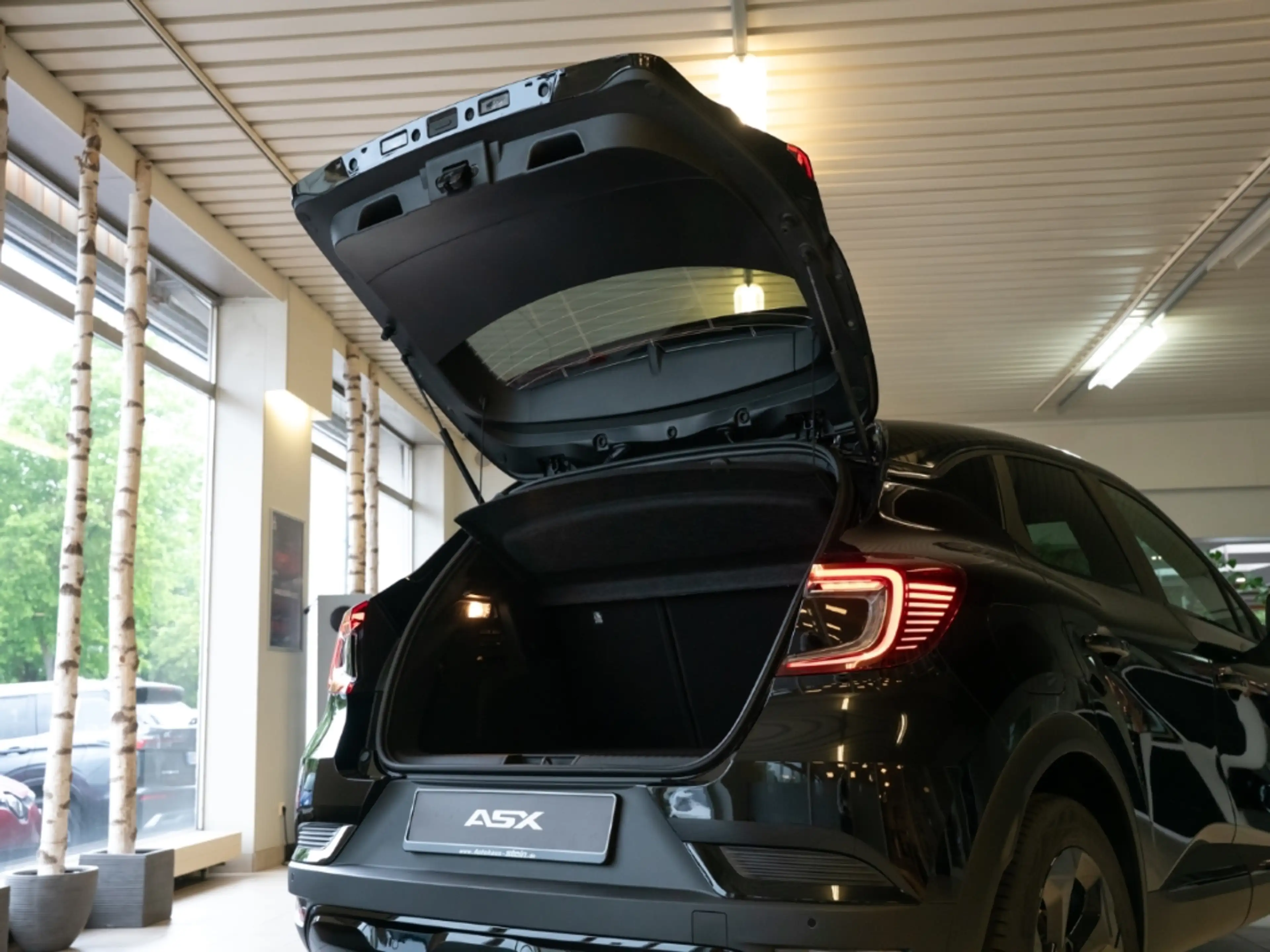 Mitsubishi ASX Diamant Plus Black Hybrid 1.8 DAB SHZ LED Apple Ca — photo 7