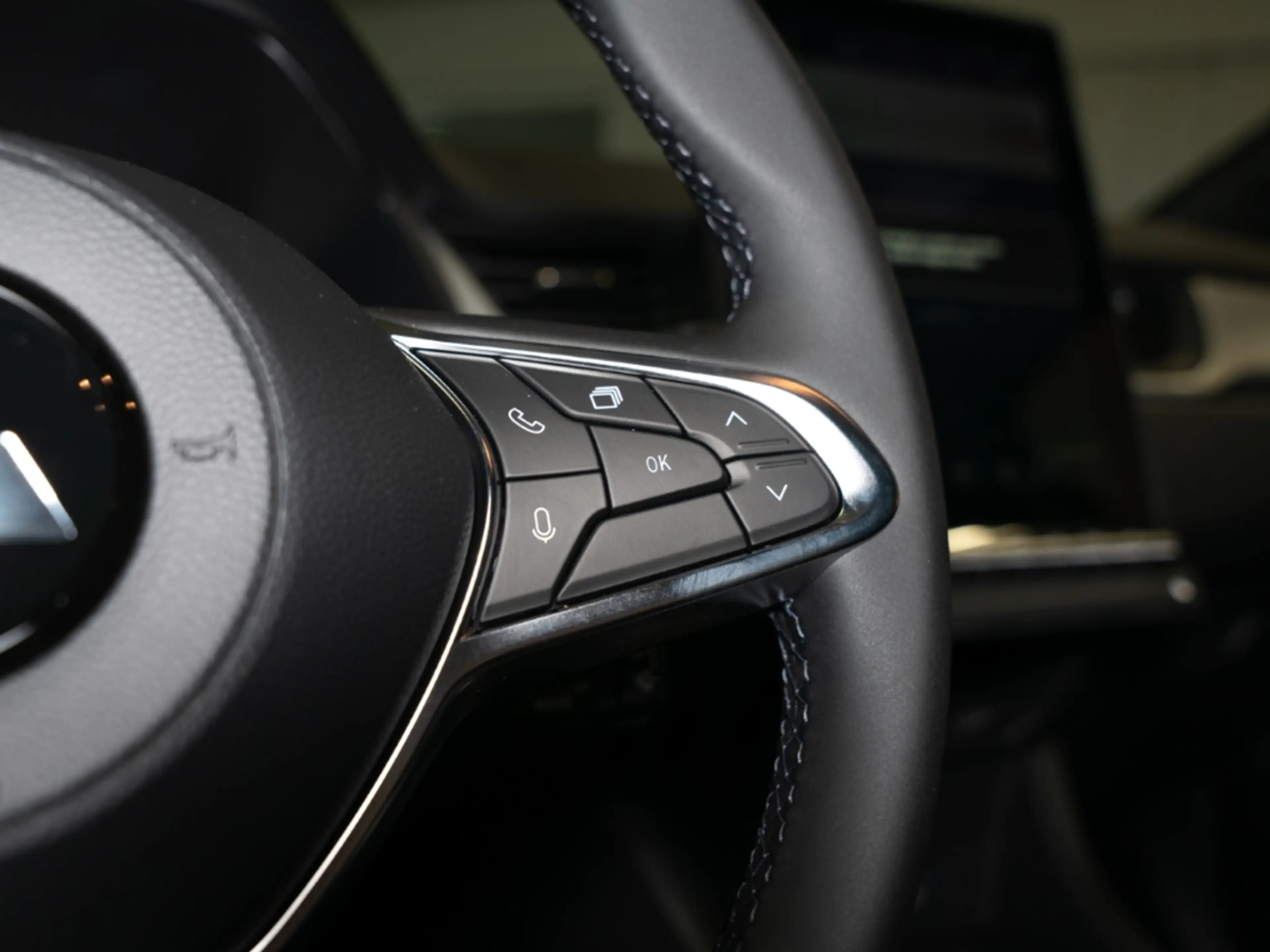 Mitsubishi ASX Diamant Plus Black Hybrid 1.8 DAB SHZ LED Apple Ca — photo 13