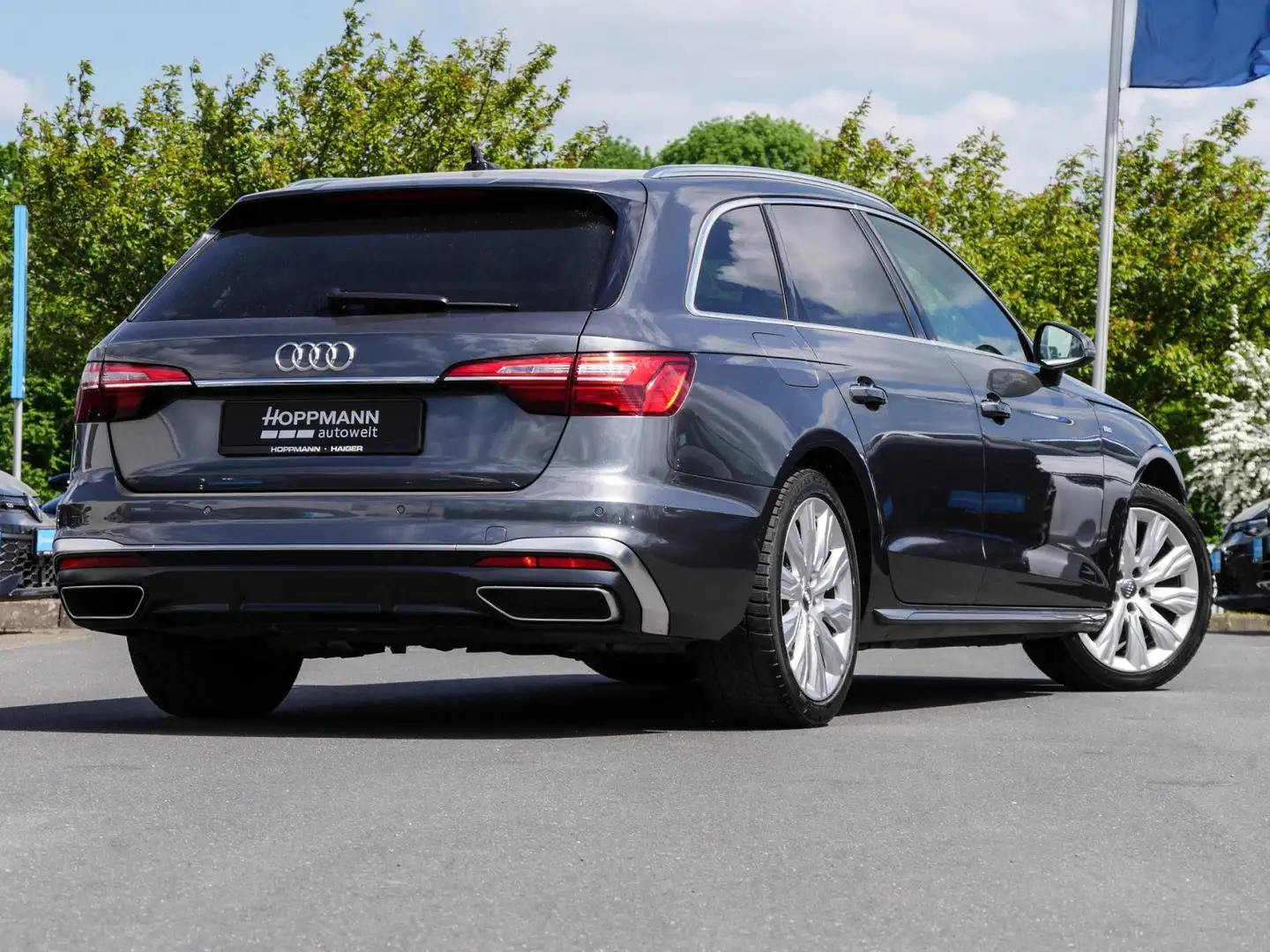 Audi A4 40 2.0 TDI Avant S line AHK Pano Navi Argent - 2