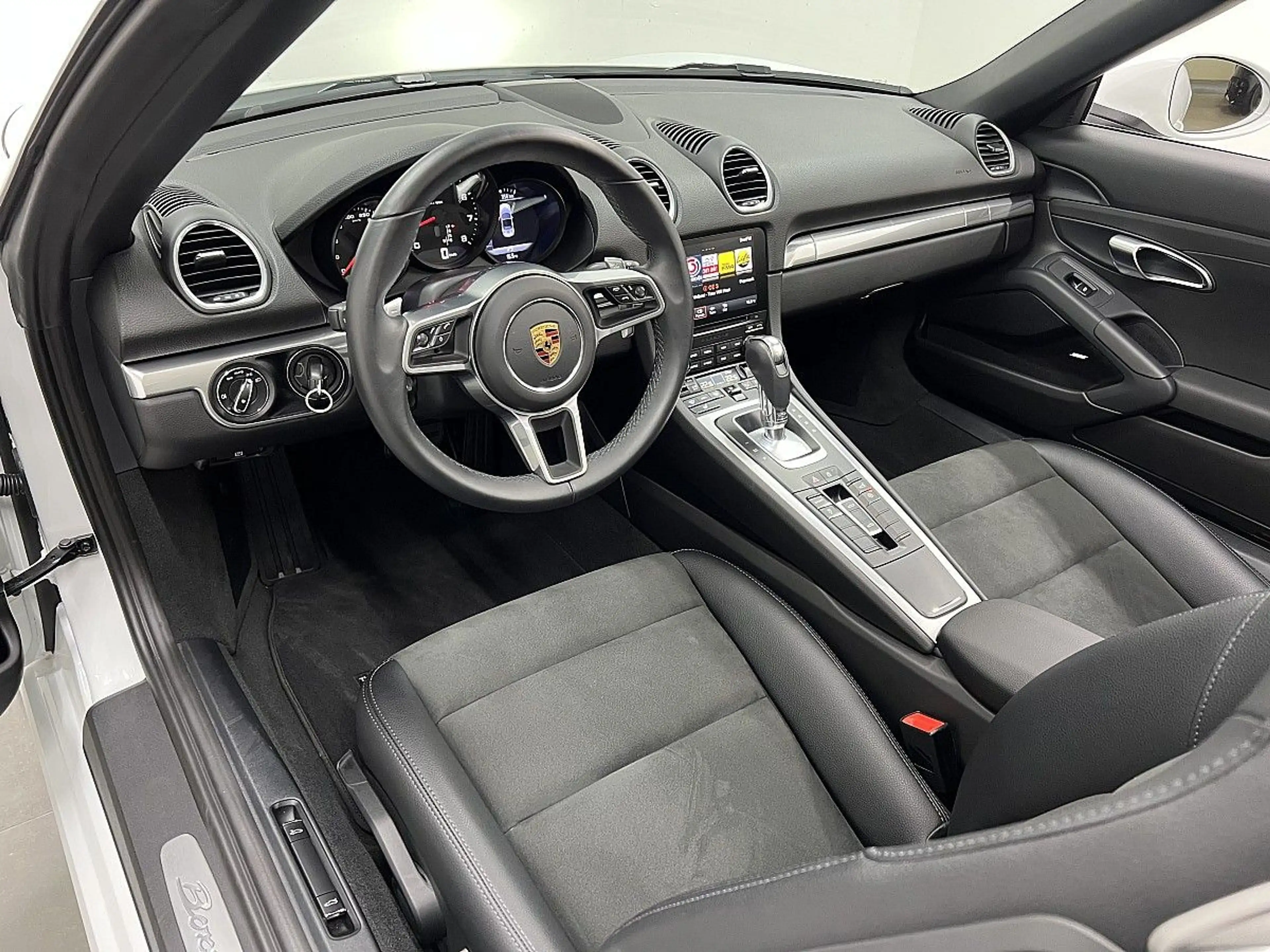 Porsche Boxster 718 PDK 20",Bose, Rfk, Sportendrohre, ... — photo 10
