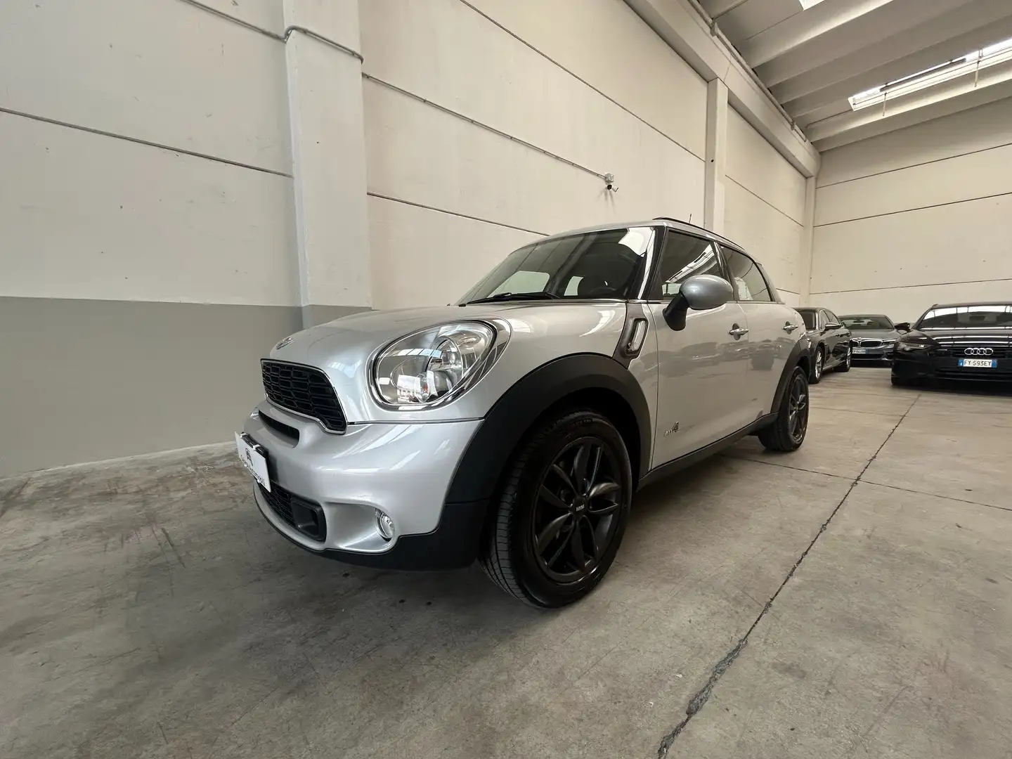 MINI Cooper SD Countryman ALL4 **Guidabile neopatentato** Plateado - 1