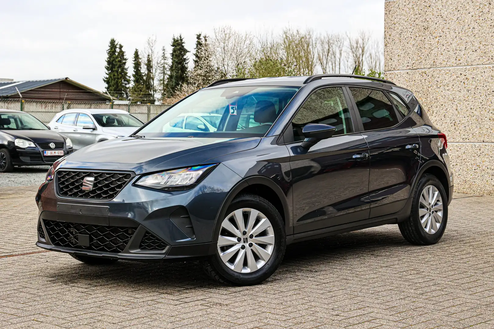 SEAT Arona AUTOMAAT*ZETELVERWARMING*DIGI-AIRCO*APPLE-CARPLAY* Grijs - 1