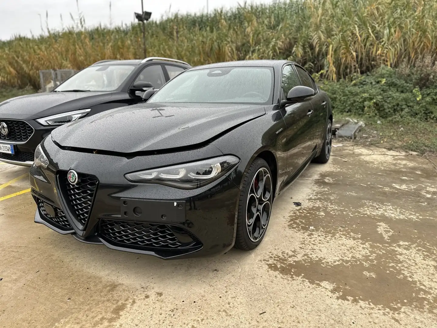 Alfa Romeo Giulia 2.2 Turbodiesel 210 CV AT8 AWD Q4 Veloce Schwarz - 1