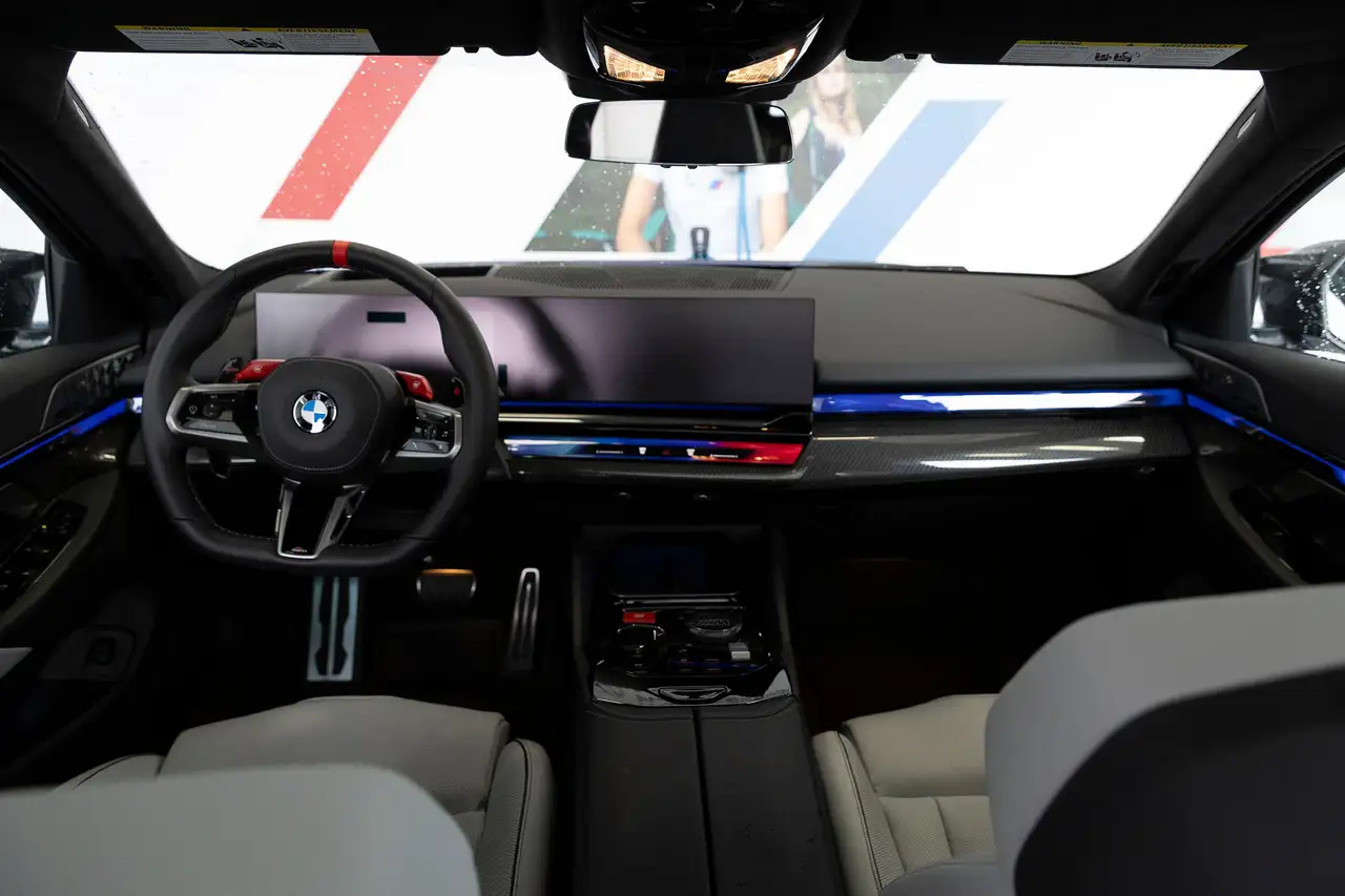 BMW M5 photo BMW M5