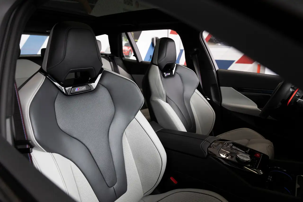 BMW M5 photo BMW M5