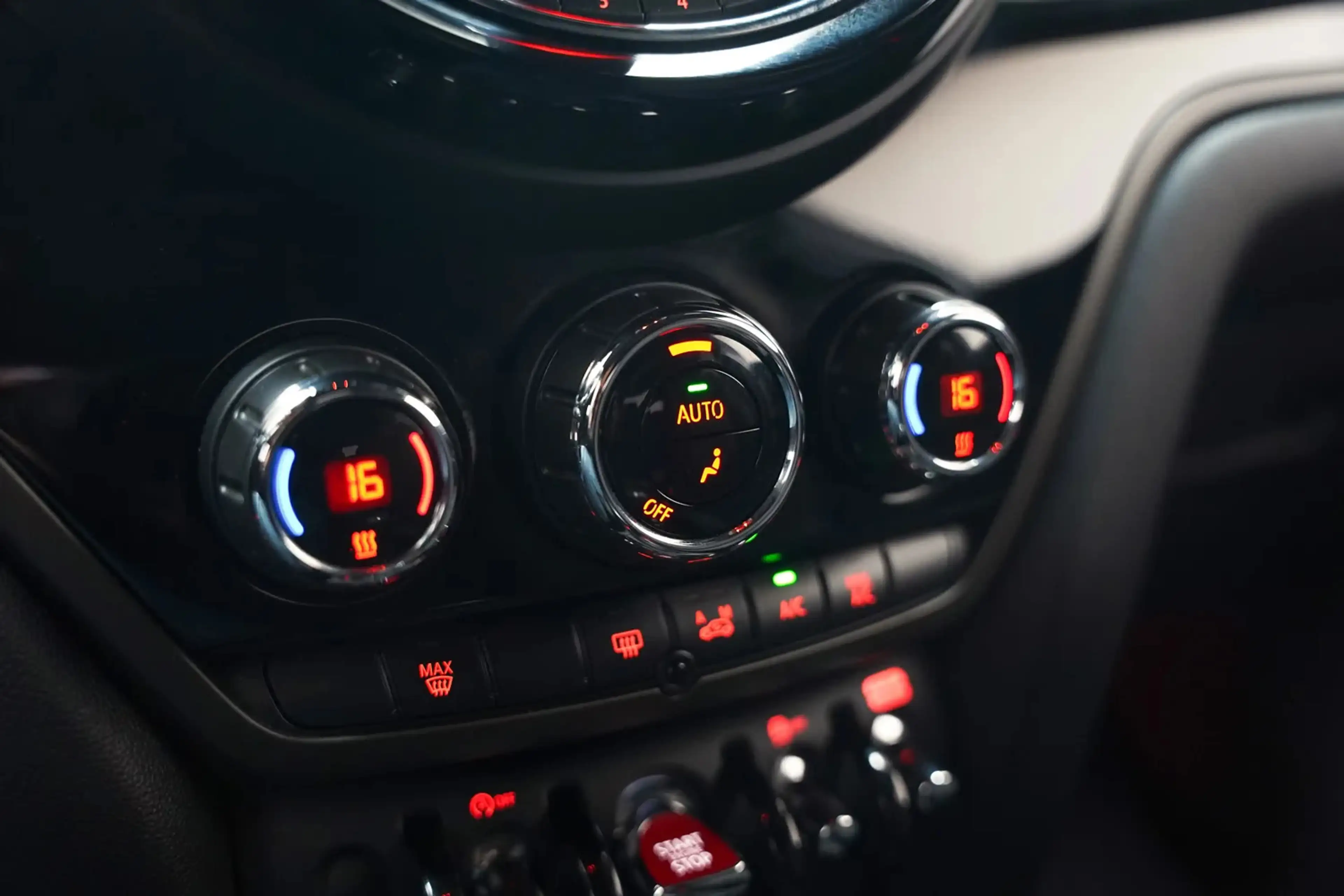 MINI Cooper Countryman 1.5 Dutch Made Edition. [ Apple CarPlay Climate co — photo 10