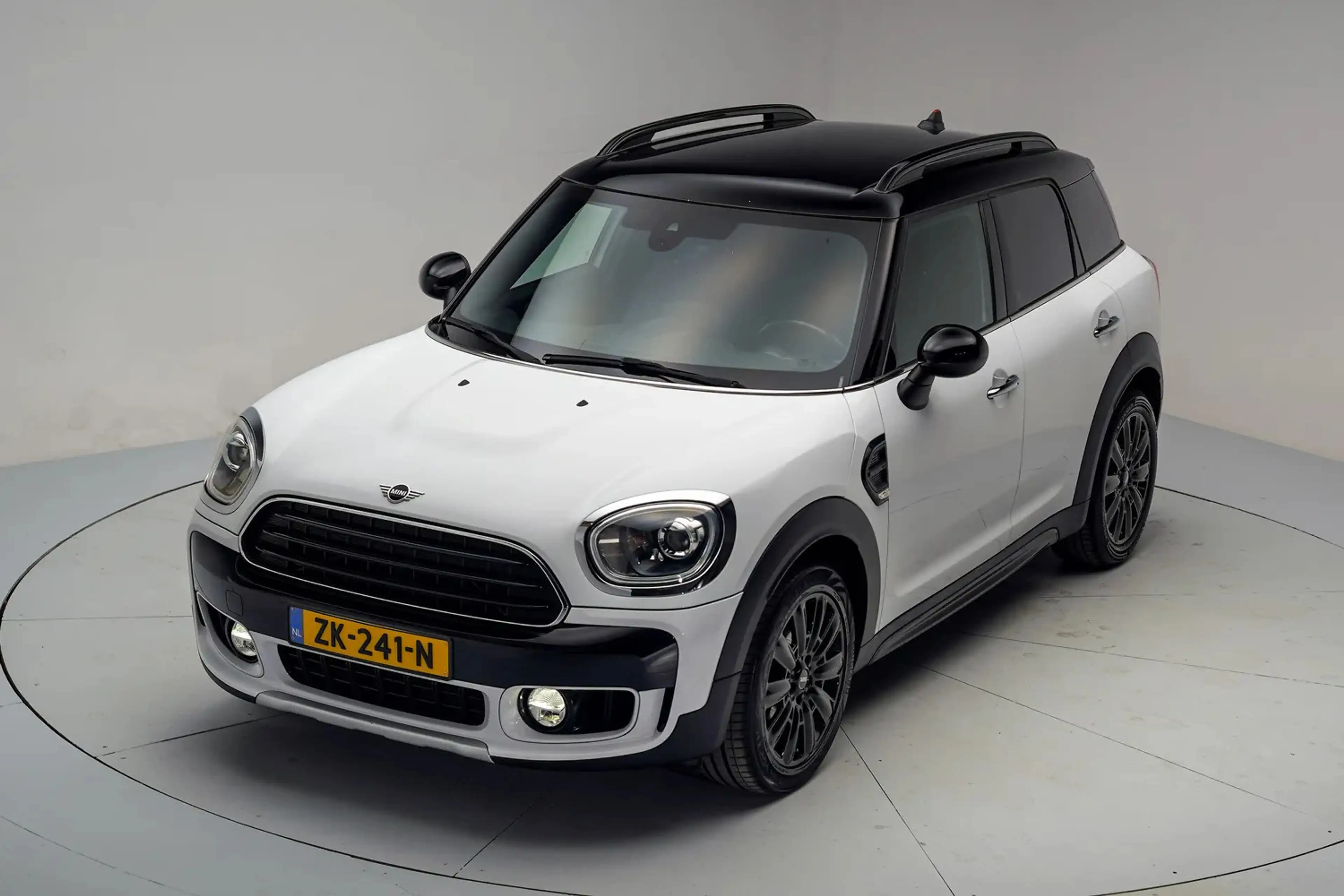 MINI Cooper Countryman 1.5 Dutch Made Edition. [ Apple CarPlay Climate co — photo 15
