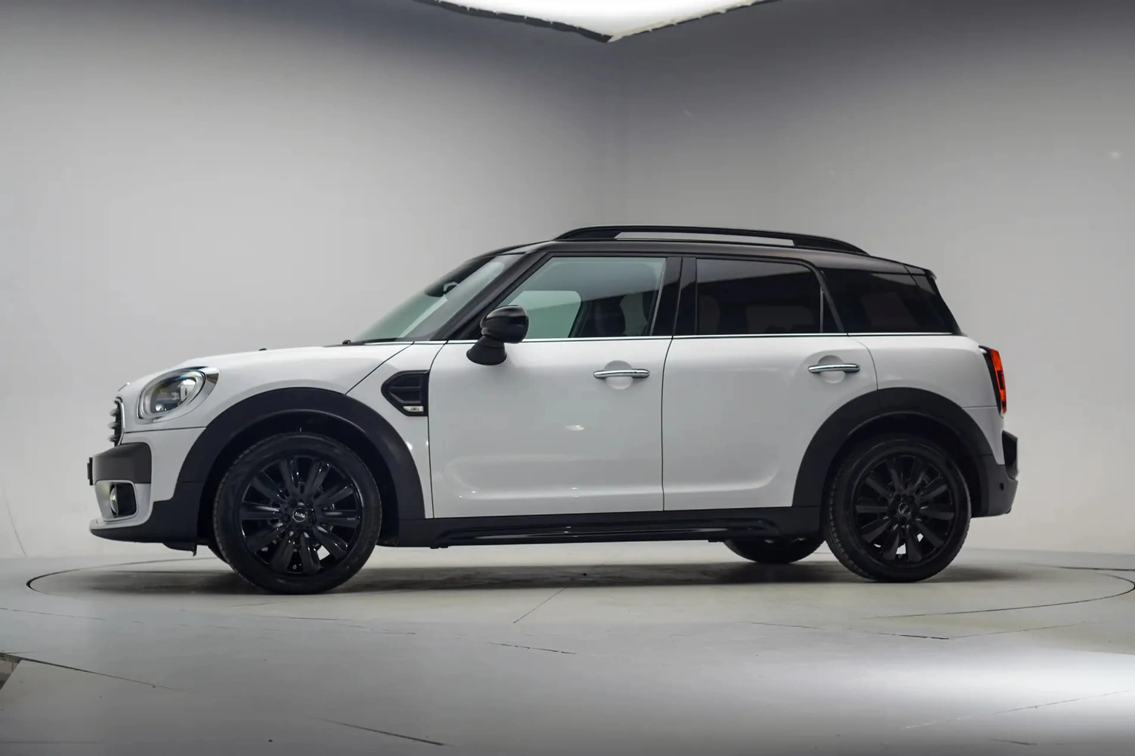MINI Cooper Countryman 1.5 Dutch Made Edition. [ Apple CarPlay Climate co — photo 2