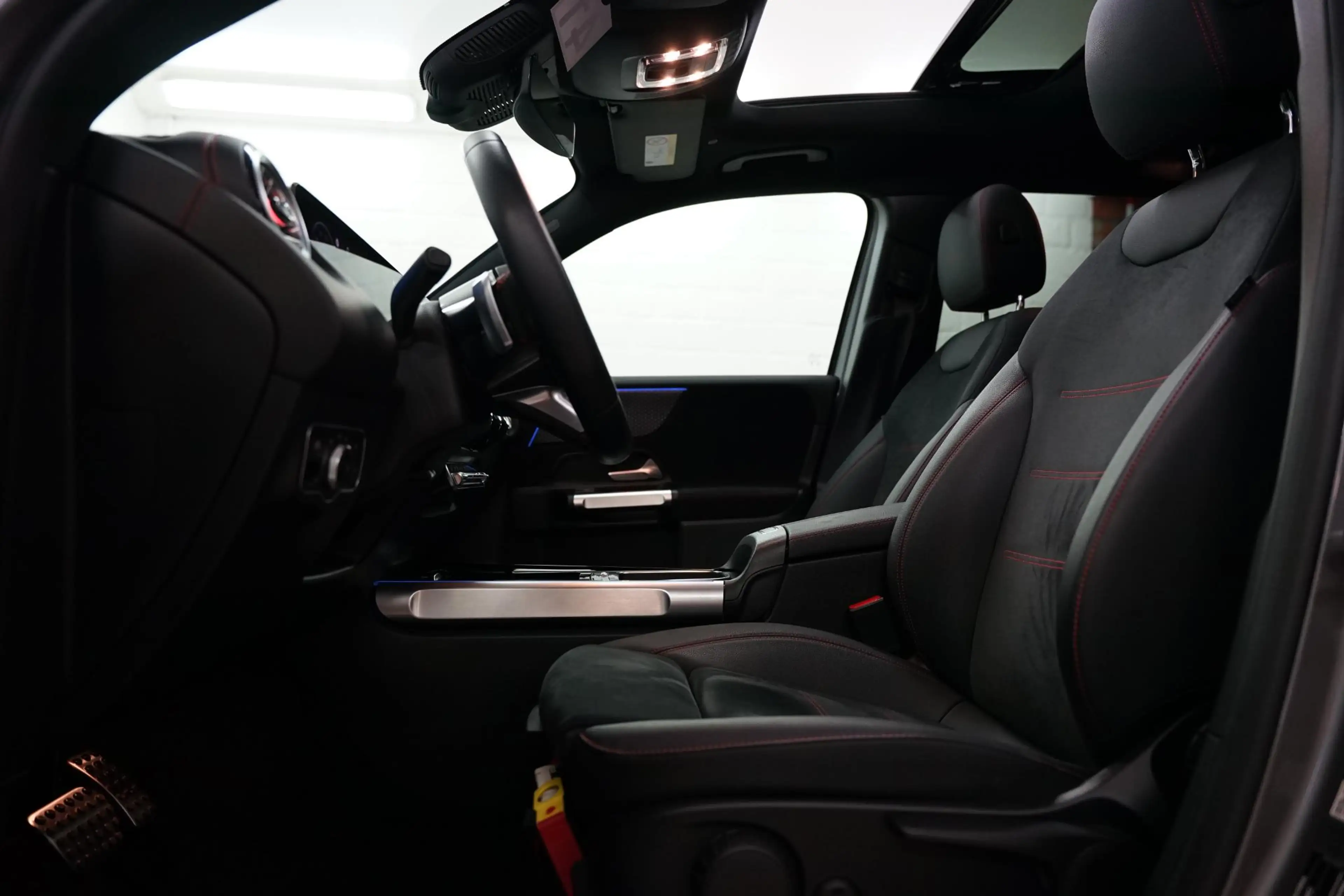 Mercedes-Benz EQB 250 EQB 250+ Star Edition AMG- Line|Panoramisch schuif — photo 13