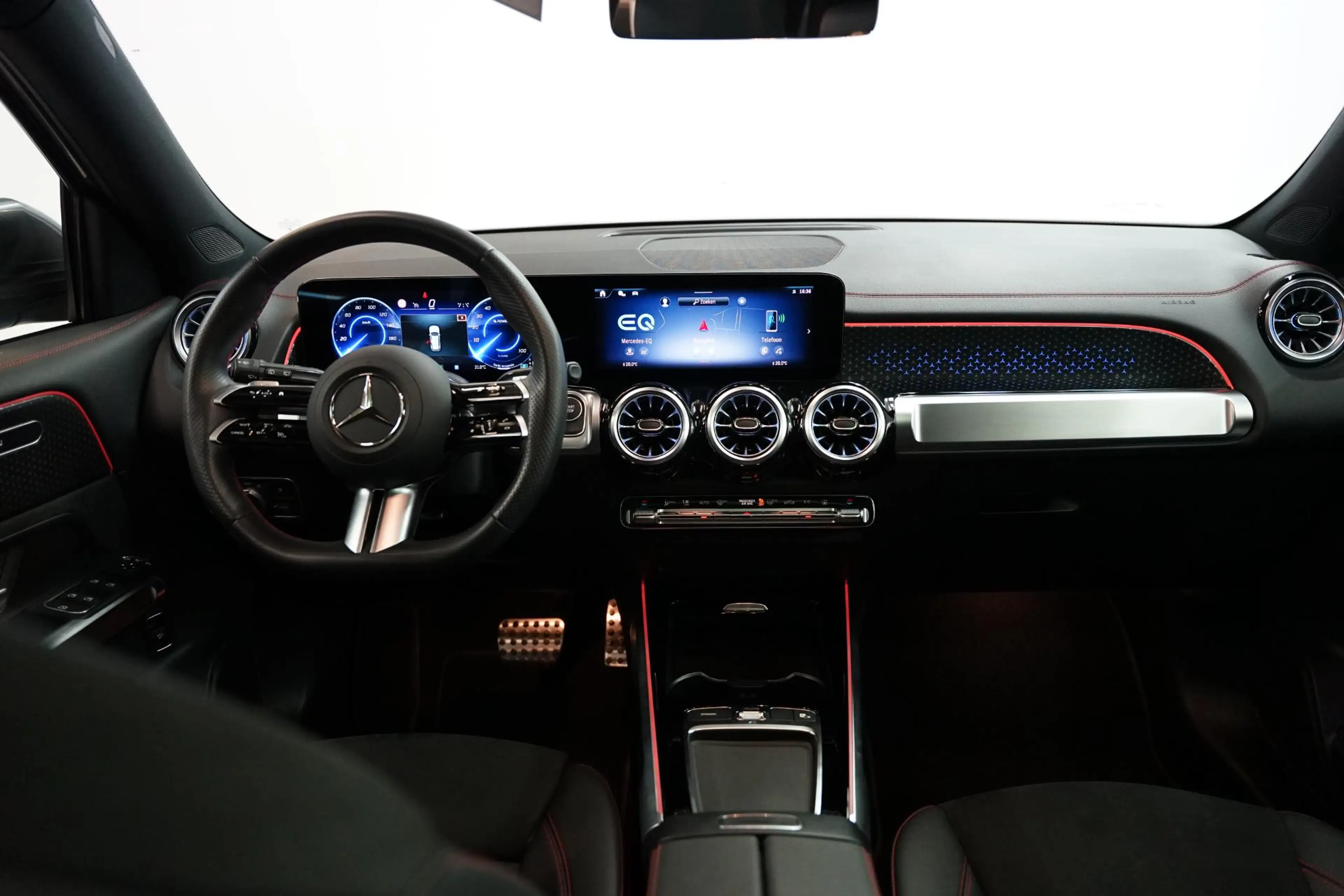 Mercedes-Benz EQB 250 EQB 250+ Star Edition AMG- Line|Panoramisch schuif — photo 14