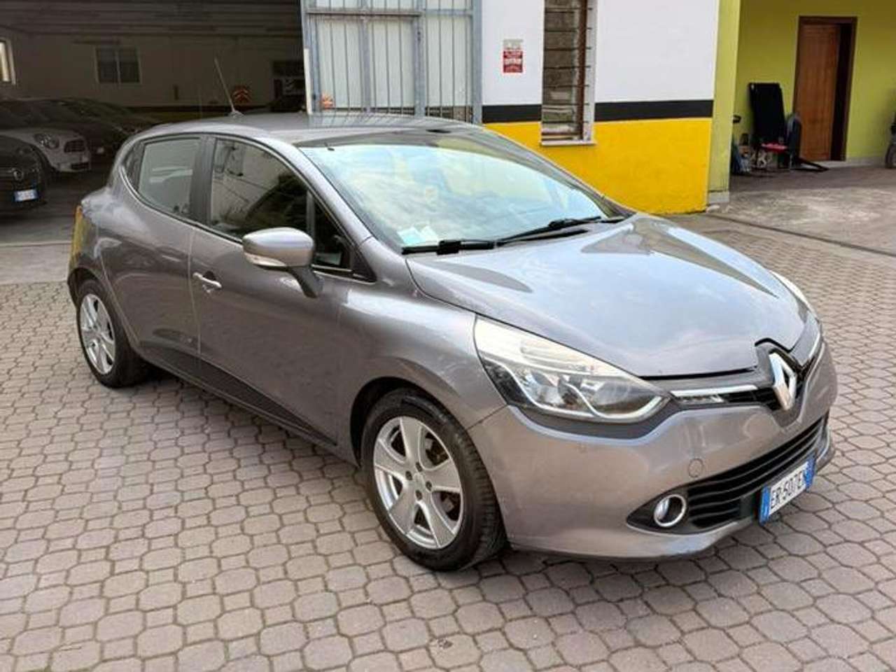 Renault Clio Clio IV 2012 5p 1.2 Live 75cv