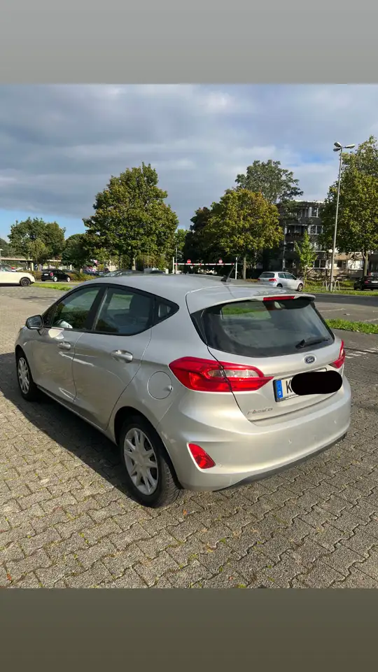 Ford Fiesta 1.1 COOL&CONNECT — photo 1 of 19